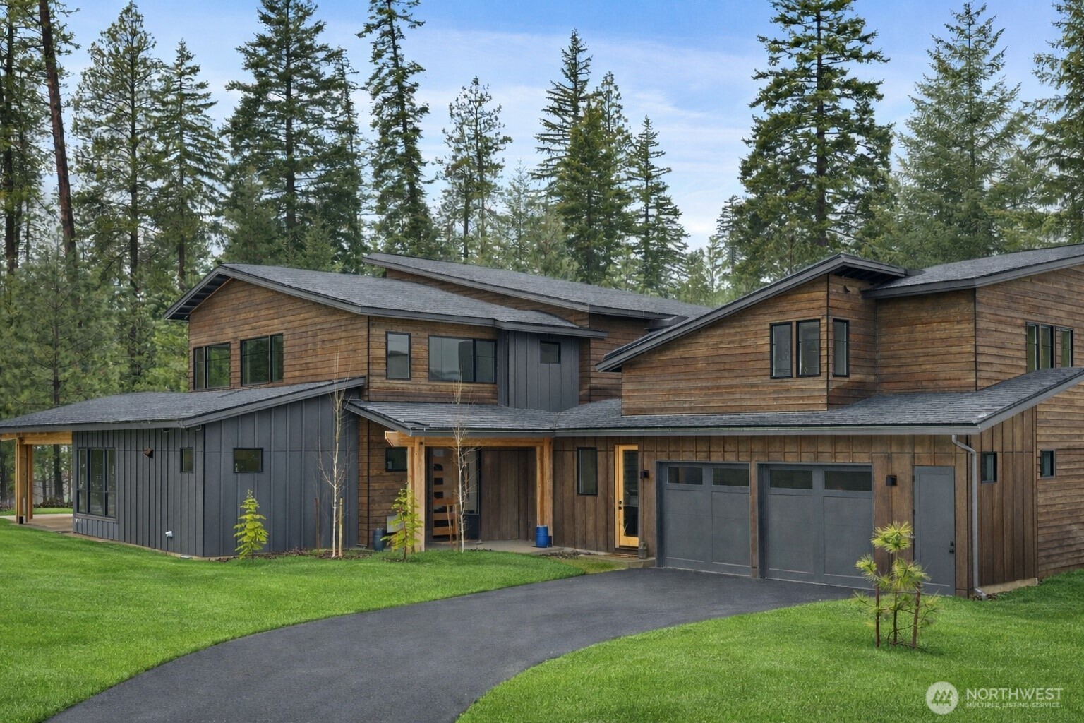 Luxury Mountain Escape with Income Potential