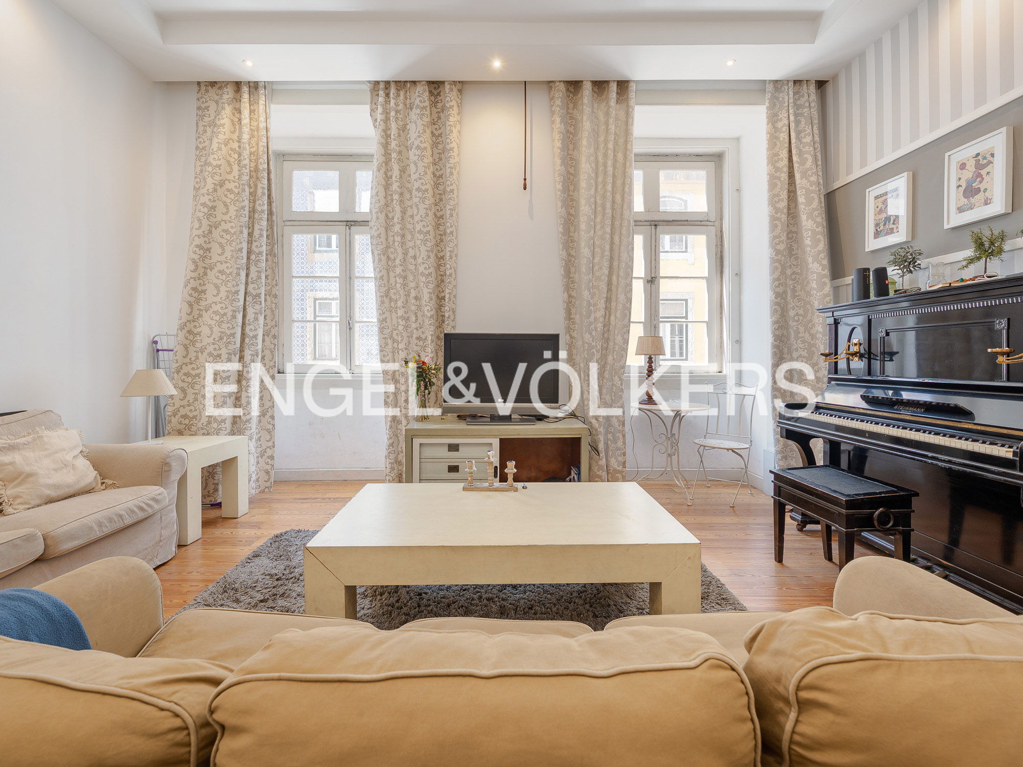 3 Bedroom apartment near to Praça do Comércio