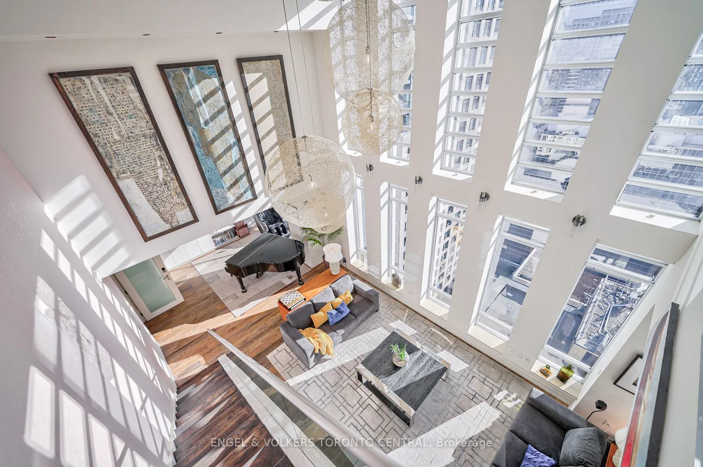 Spectacular Sun-Drenched 3000 Sq Ft Penthouse Awaits You