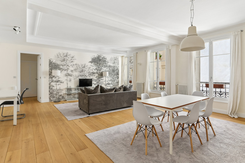Renovated apartment near the Eiffel Tower