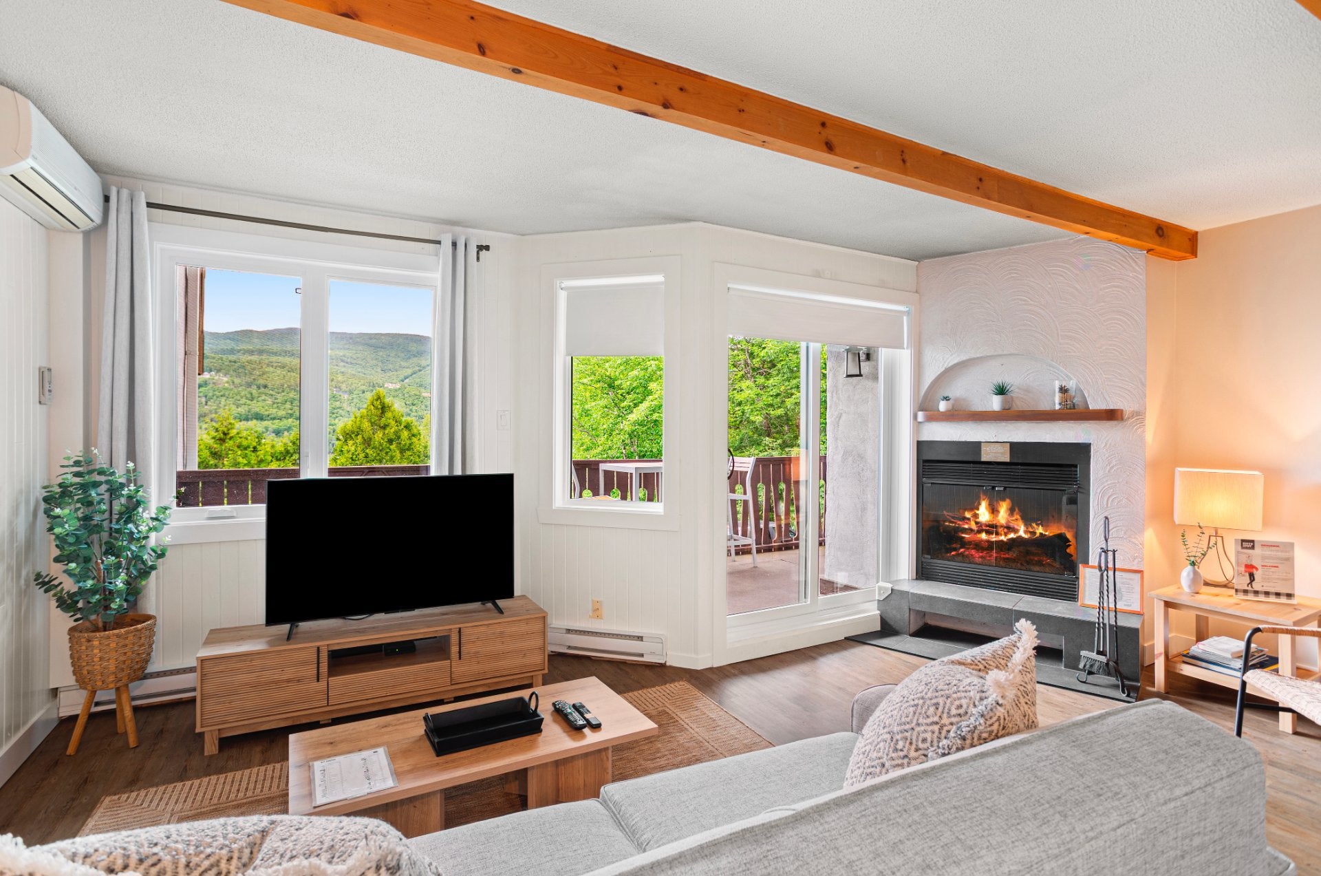 One bedroom condo with view on Tremblant Lake and slopes.