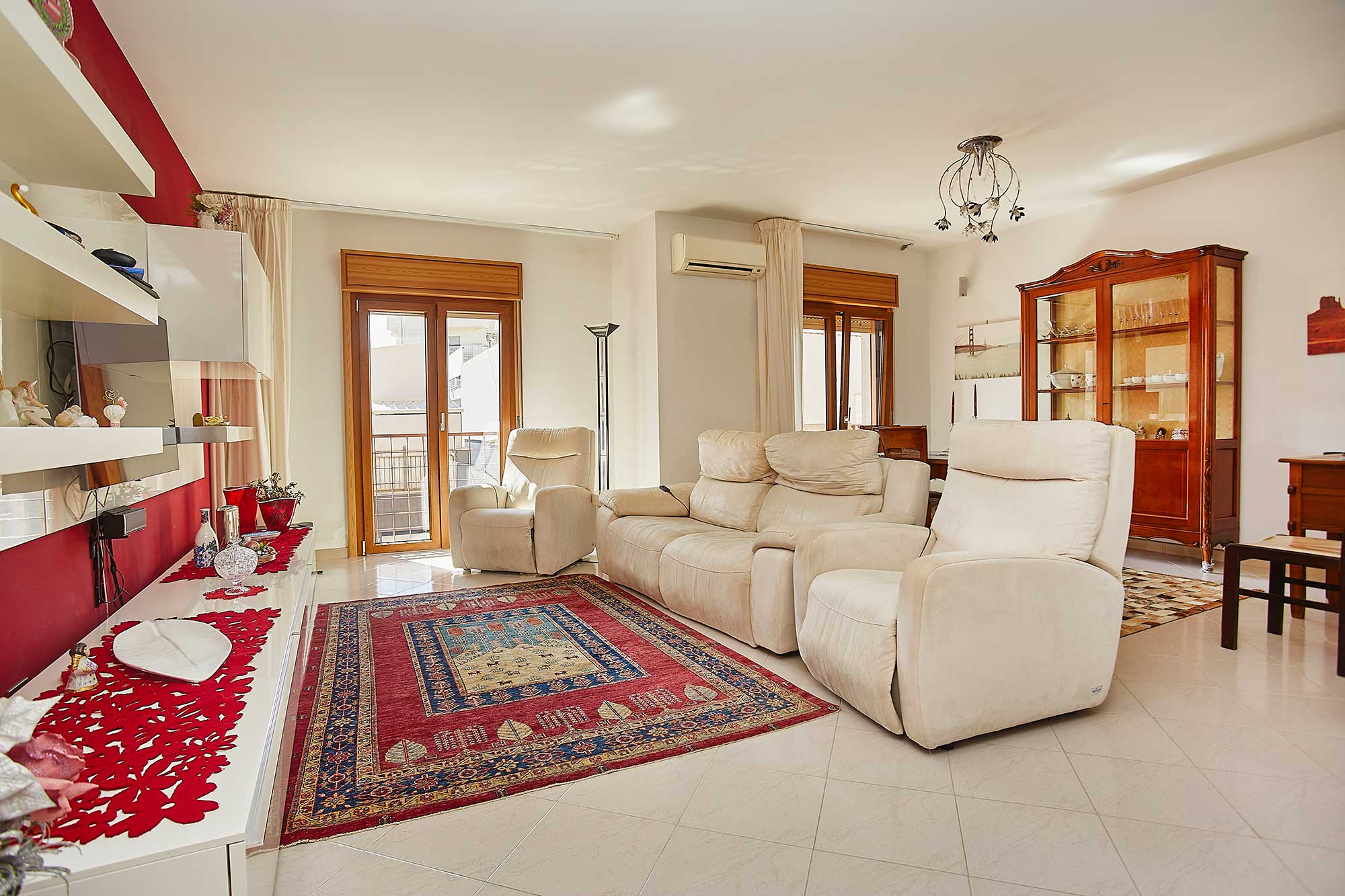 Bright, spacious apartment ready to move into