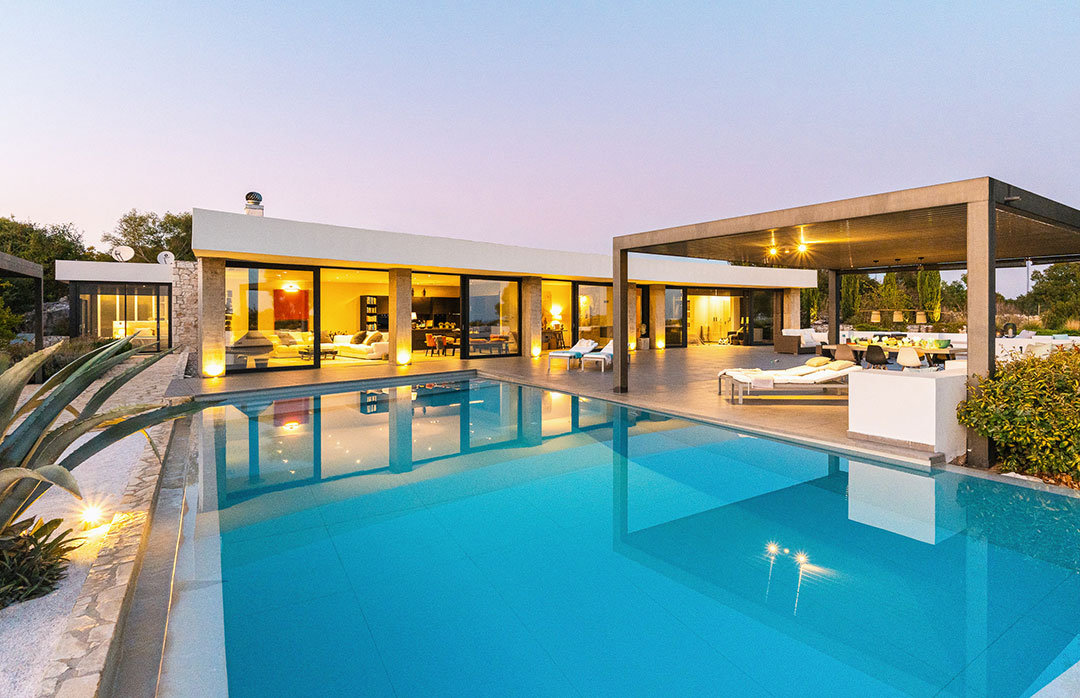 Contemporary luxury villa with panoramic views in Meganisi