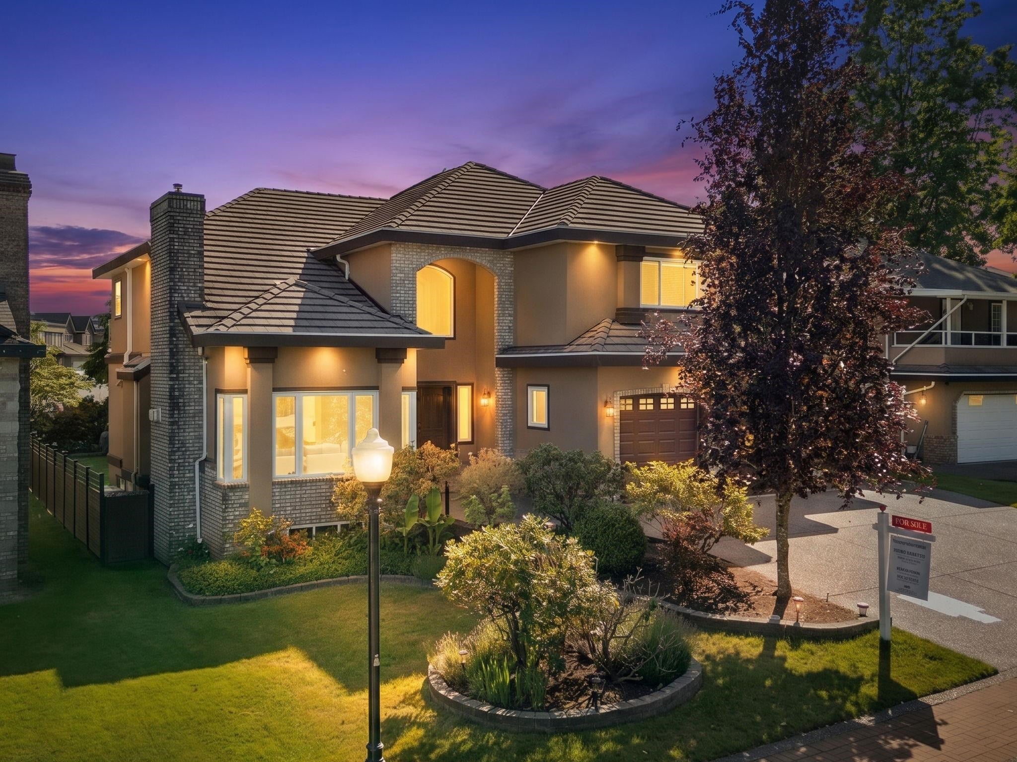 Lovely Home in The Prestigious Estates @ Citadel Heights!
