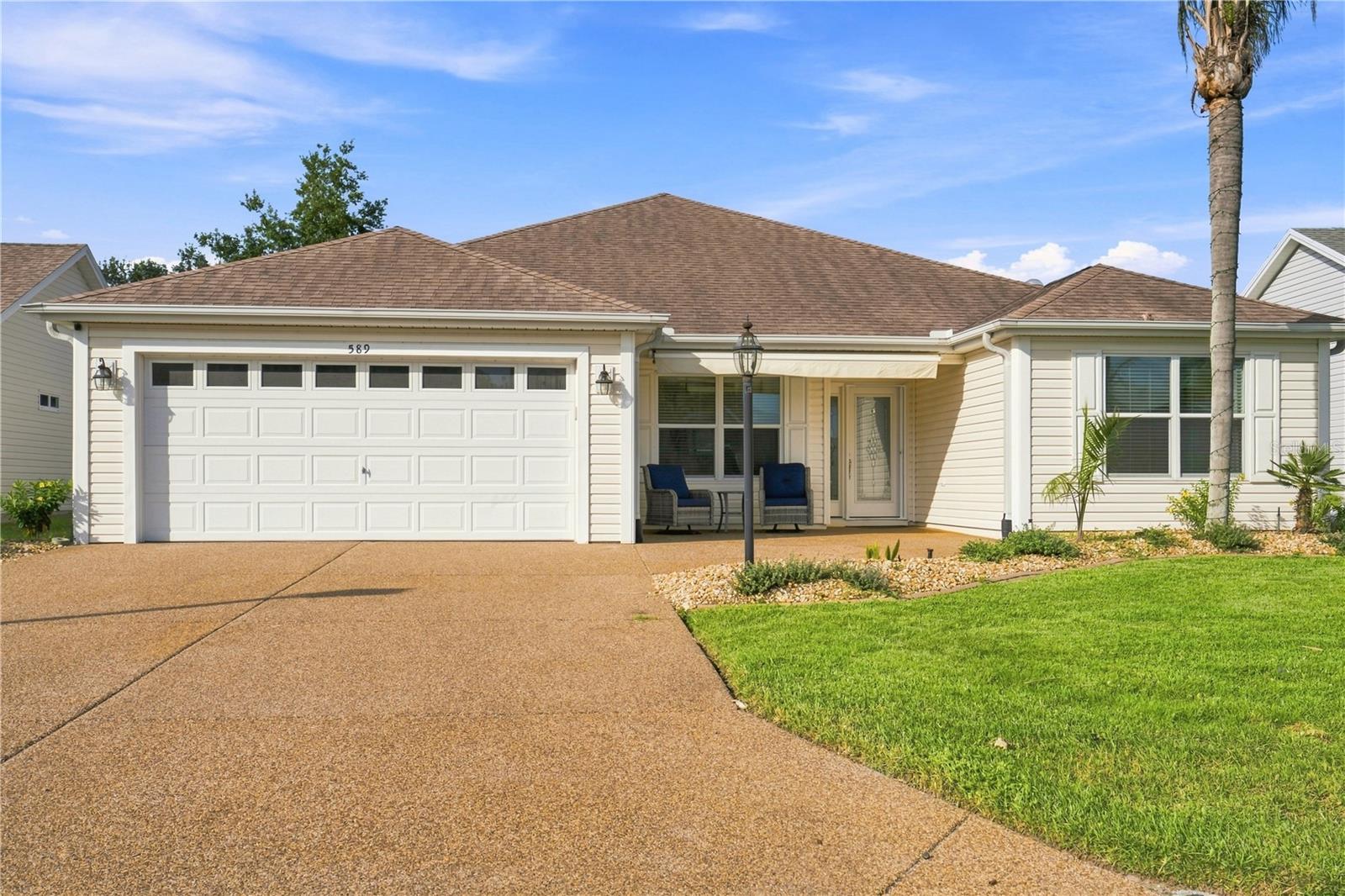 Upgraded  55+ Haven: Chef's Kitchen & Villages Access