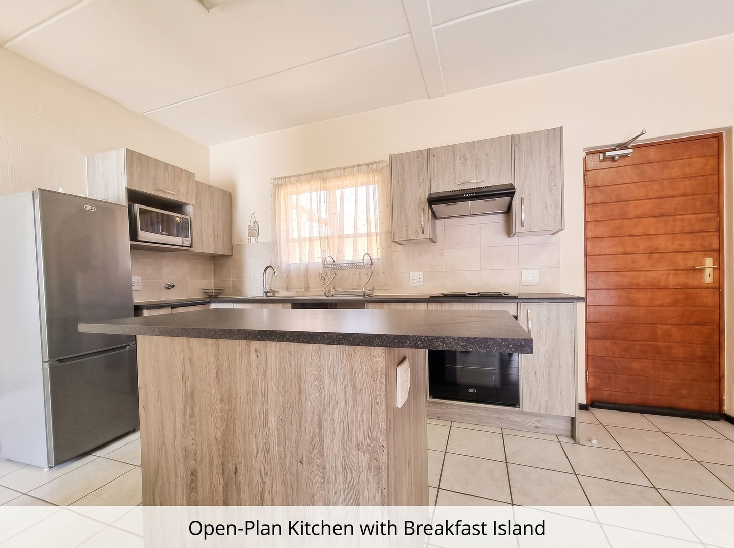 Two Bedroom Apartment double Carport Olivedale