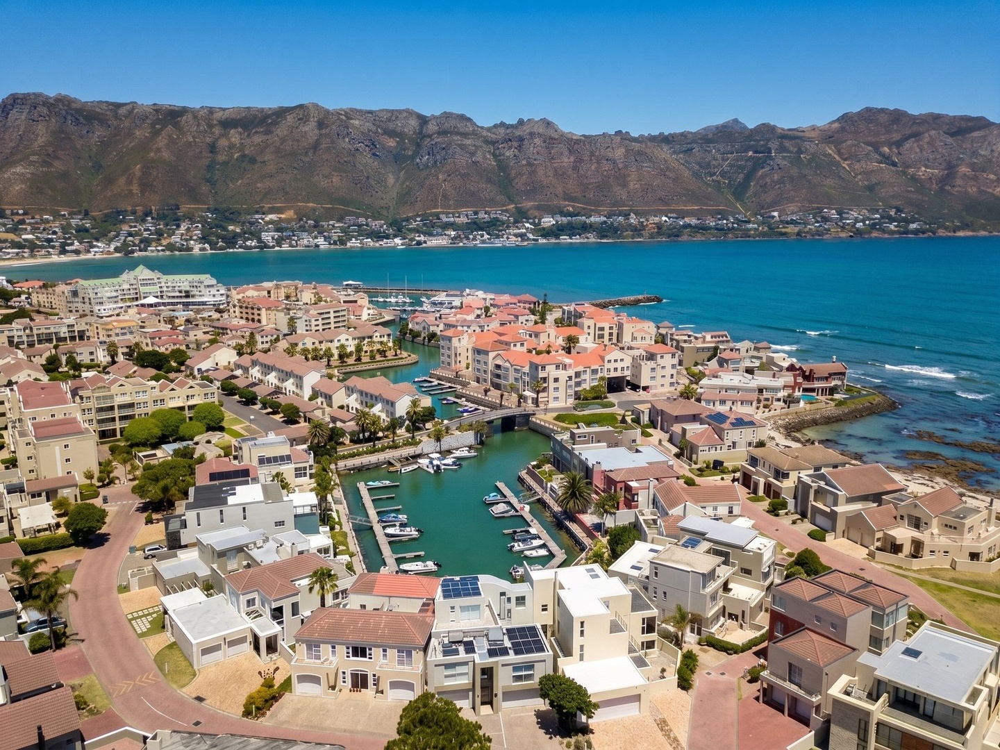 Meticulously Maintained Marina Villa in Prestigious Harbour Island Estate