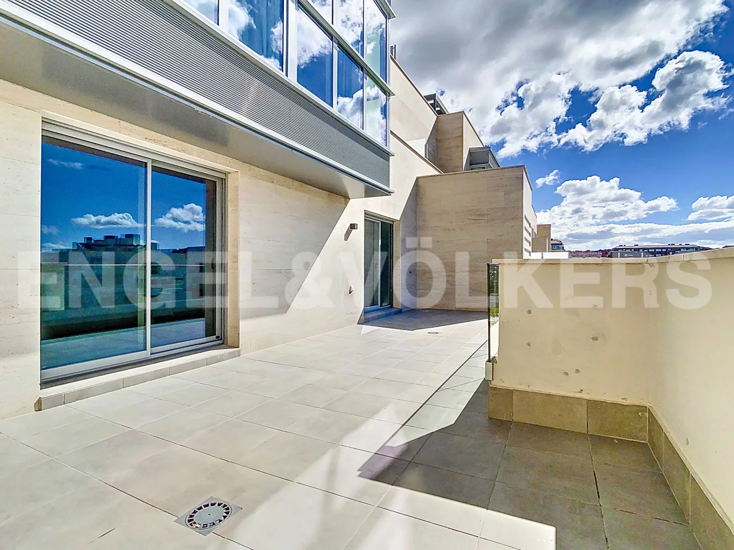 Duplex penthouse with marvellous views in Arroyofresno