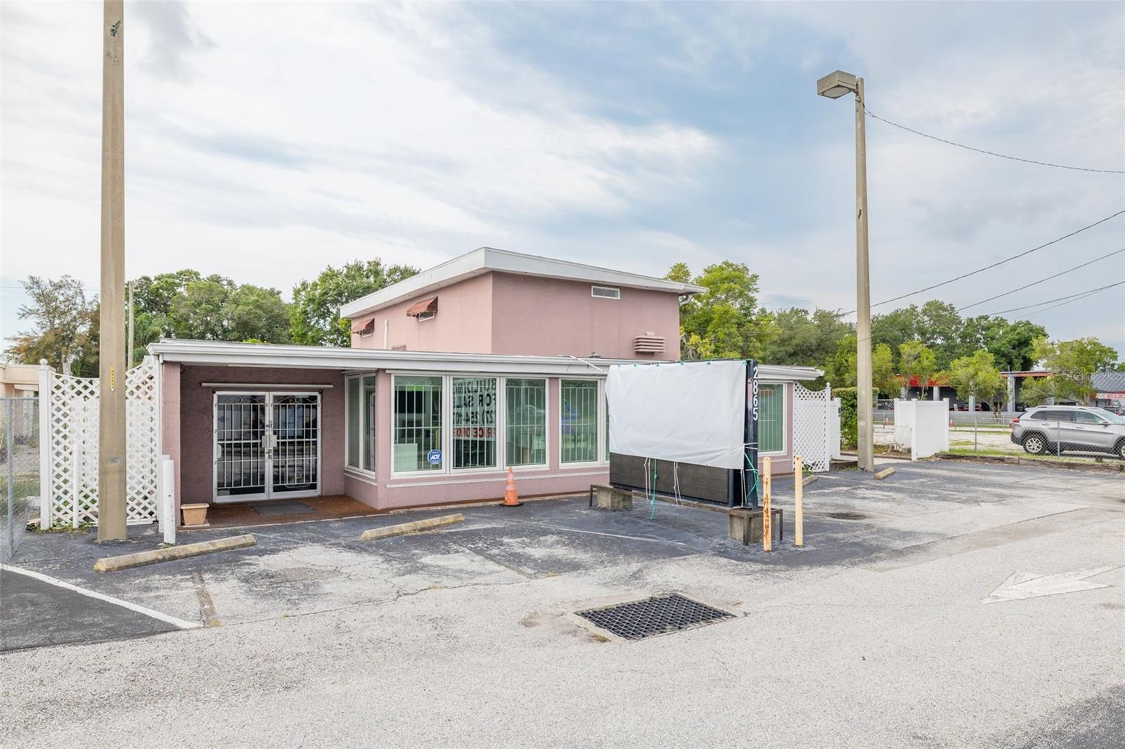 Unique Mixed-Use Commercial Building