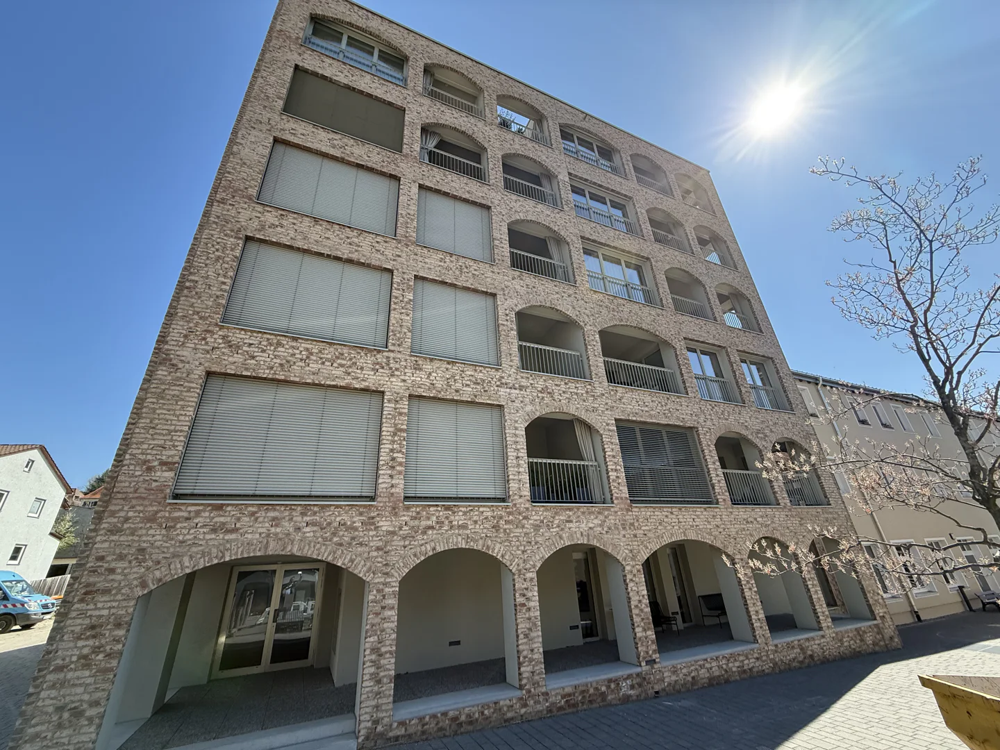 Luxuriöse Wohnung mit atemberaubender Aussicht in Ravensburg, moderner Eleganz und Komfort in perfekte Lage! - Foto 2