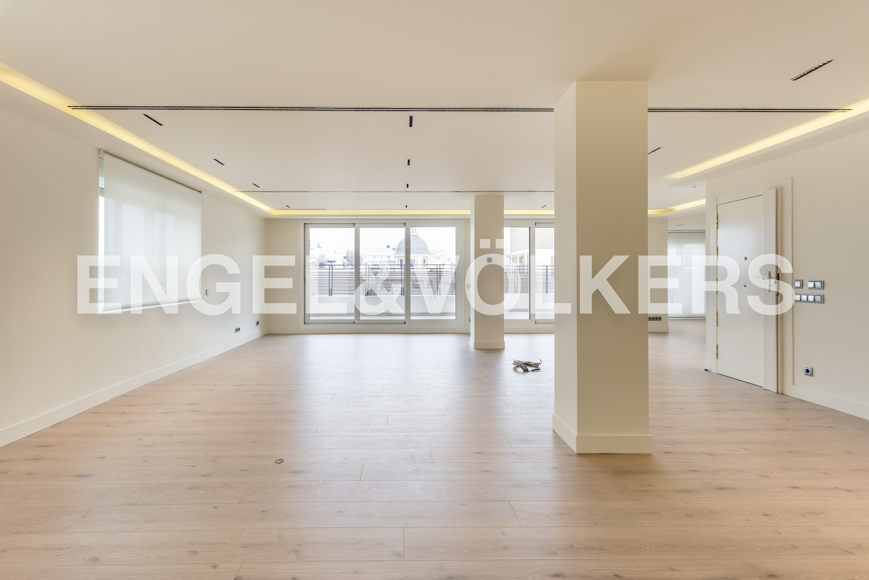 Stunning penthouse in Golden Mile for rent