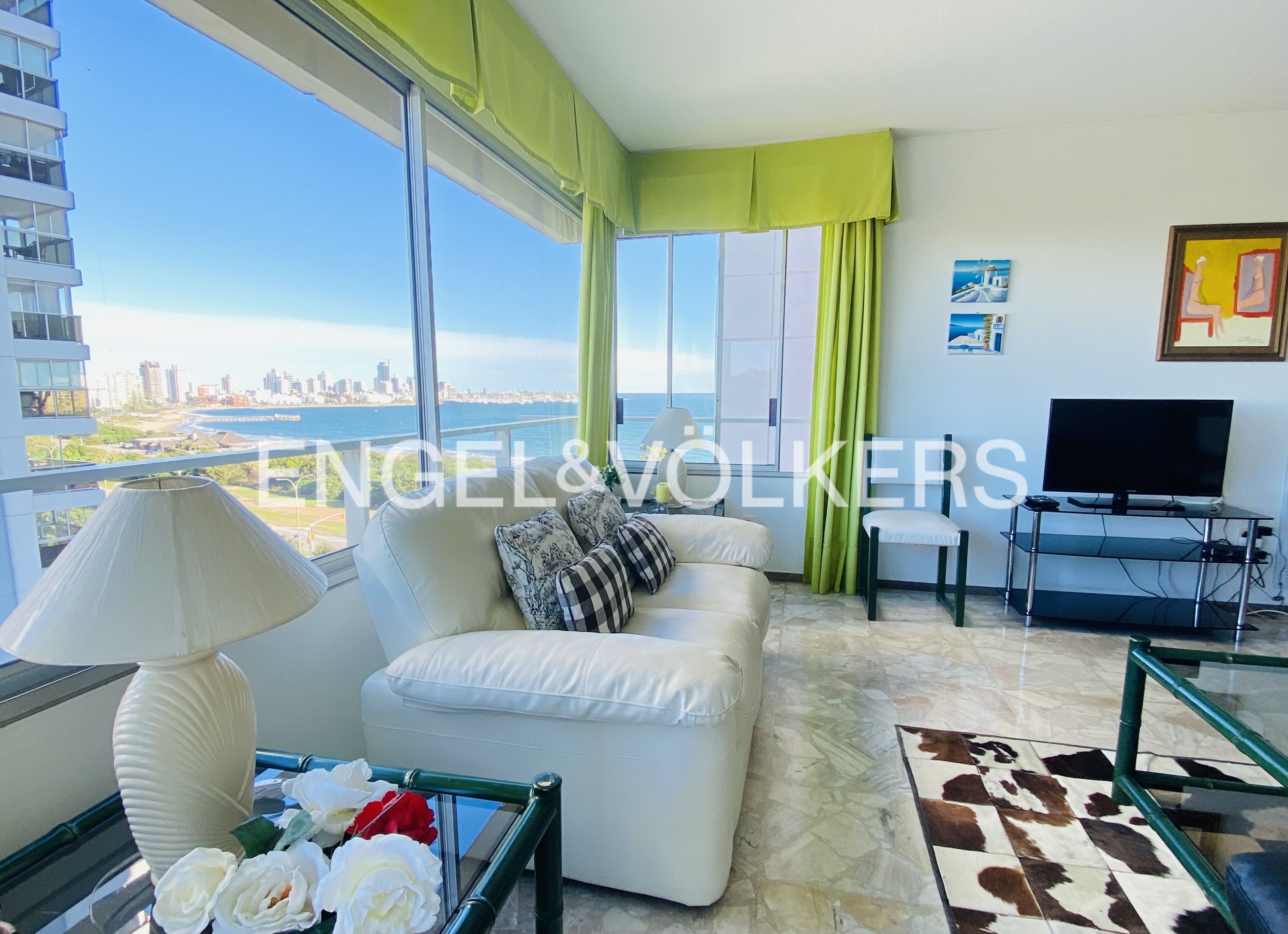 Apartment facing Playa Mansa