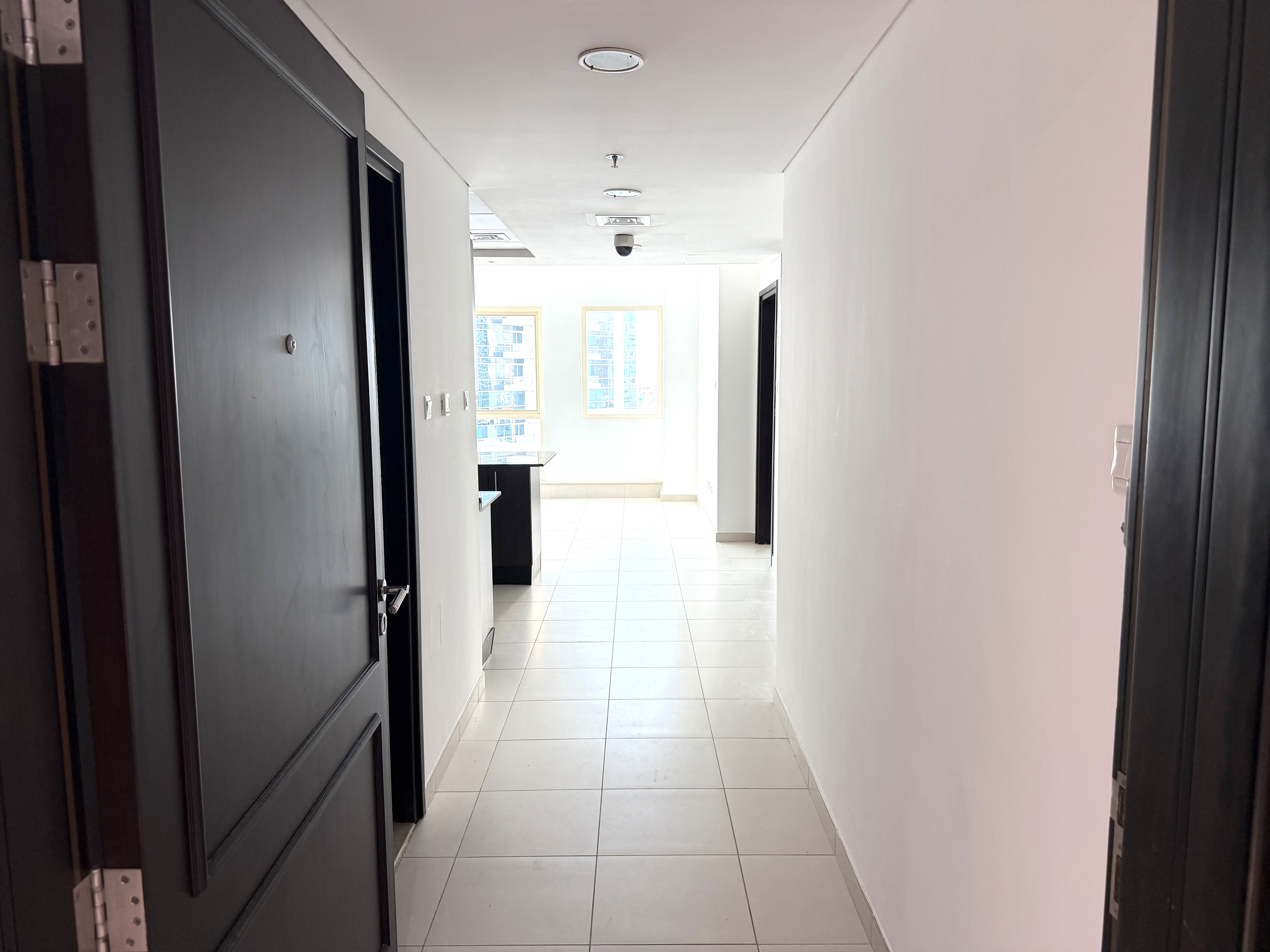 Spacious Layout | Unfurnished | Ready to move in