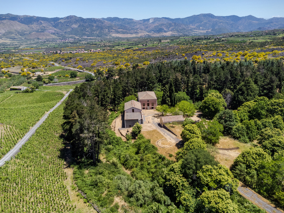 A historic residence on Mount Etna: the charm of hospitality in Contrada Guardiola