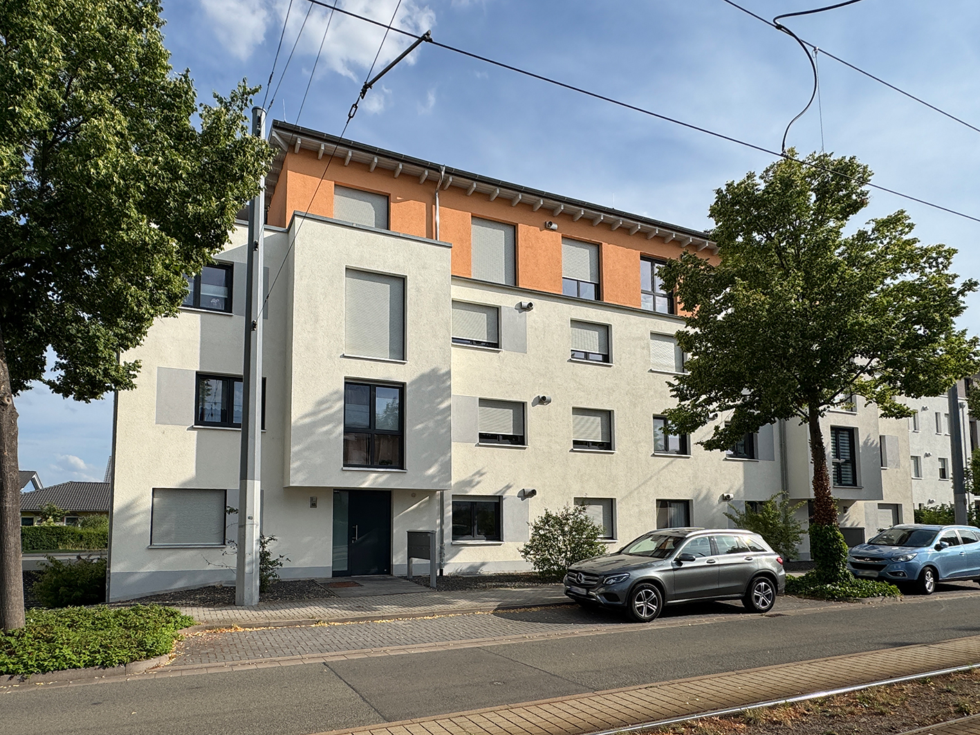 Moderne 2-Zimmer-Erdgeschosswohnung mit eigenem Garten und Tiefgaragenstellplatz auf dem Ringelberg