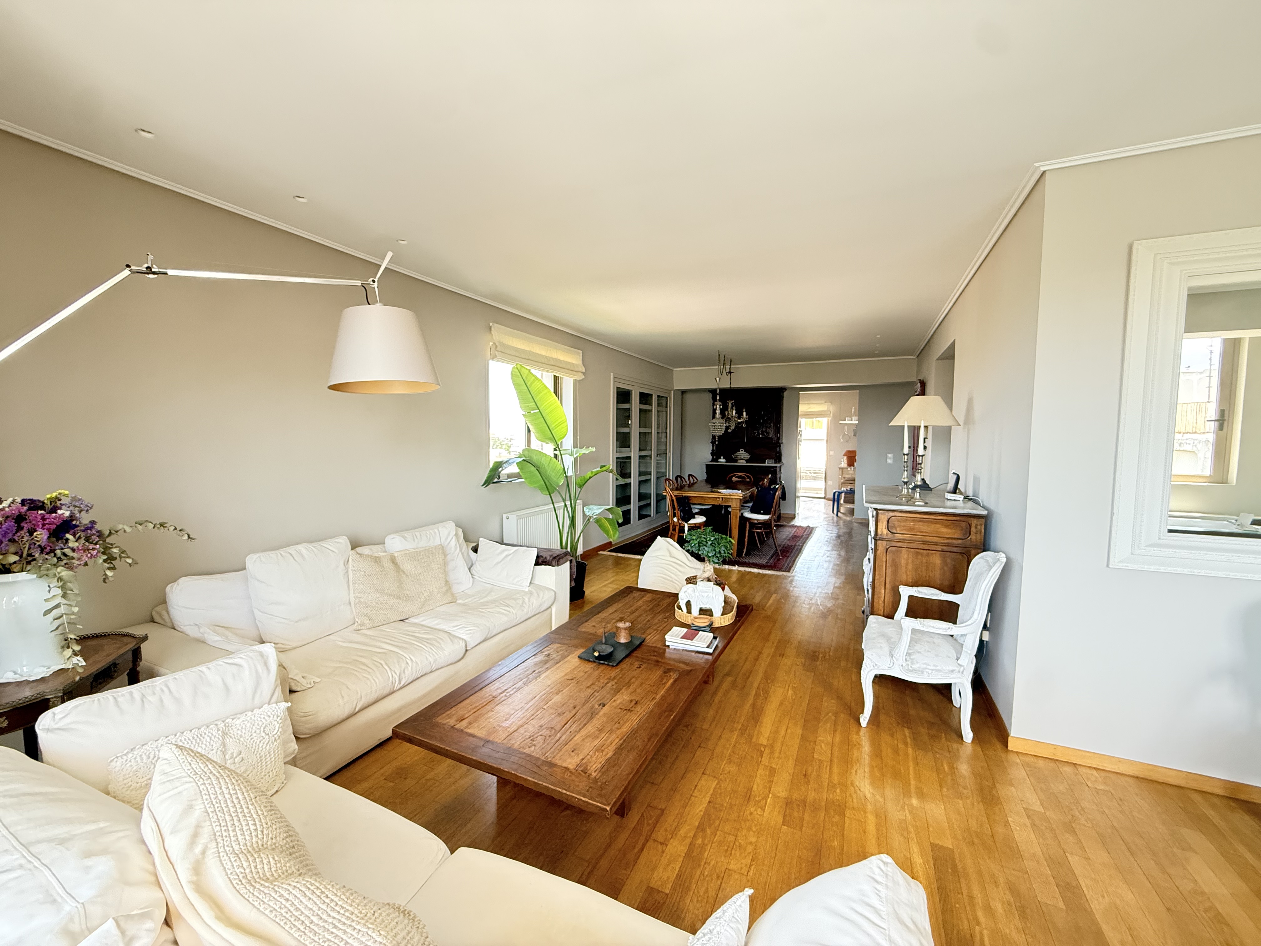 Furnished maisonette of unique aesthetics, 180 sq m