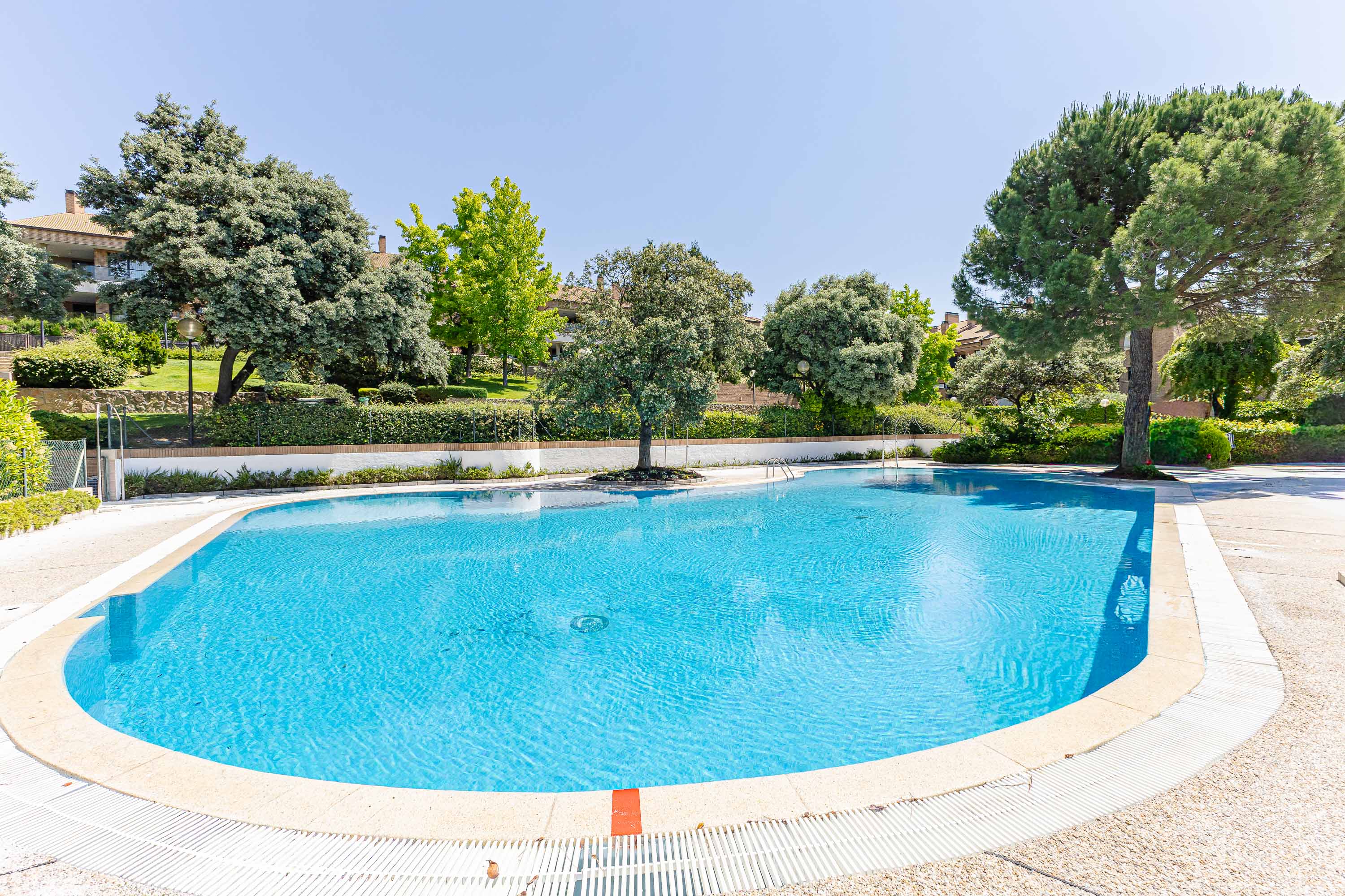Elegante vivienda reformada en El Encinar de los Reyes