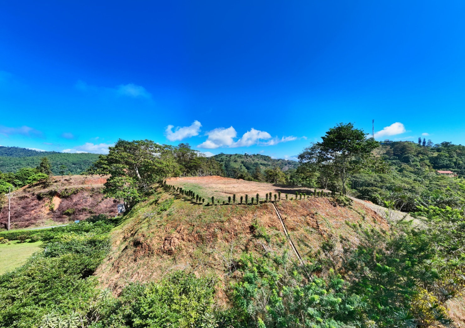 A Paradise at 1000m Altitude