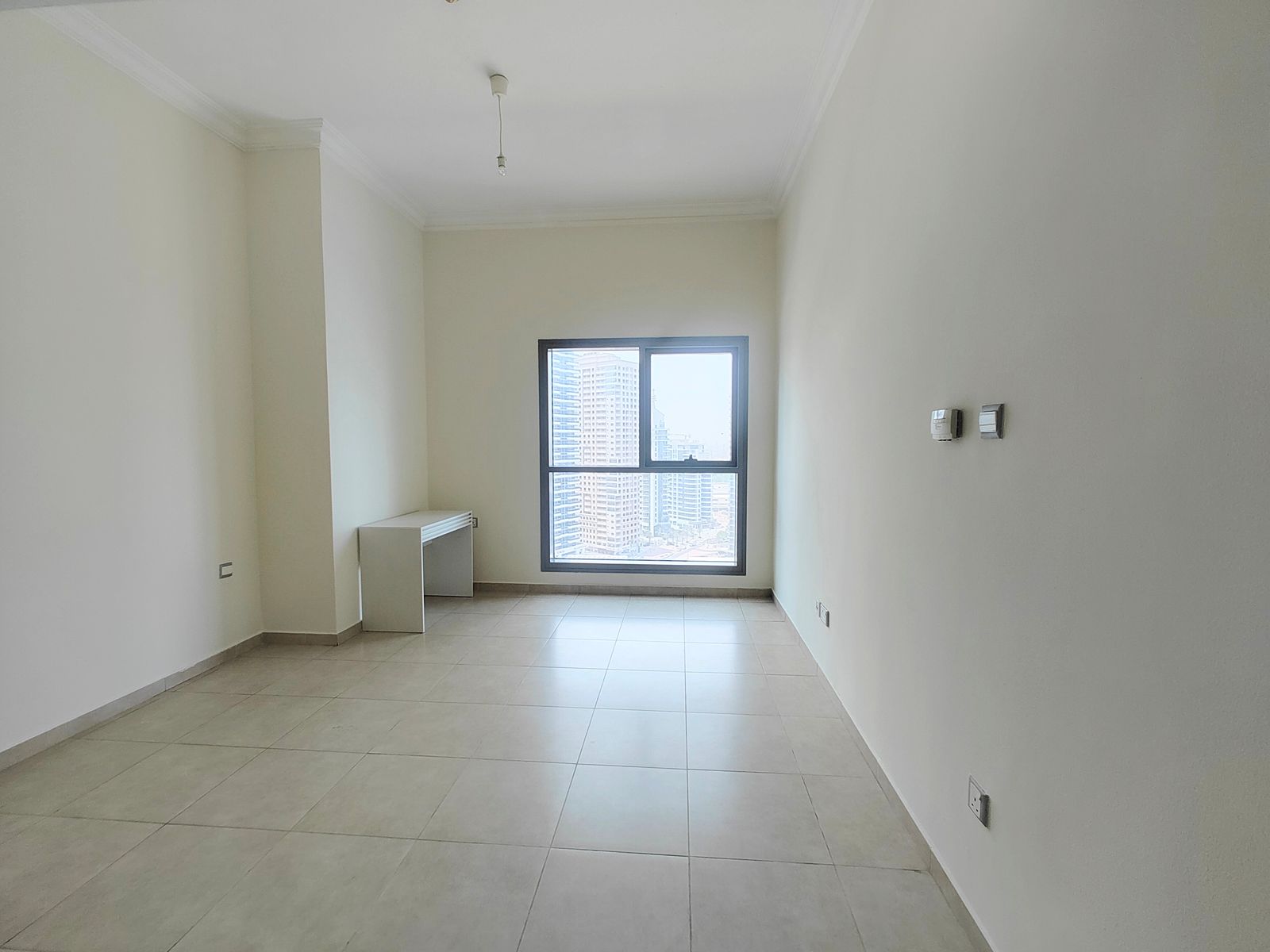 Vacant | Unfurnished | Spacious Studio