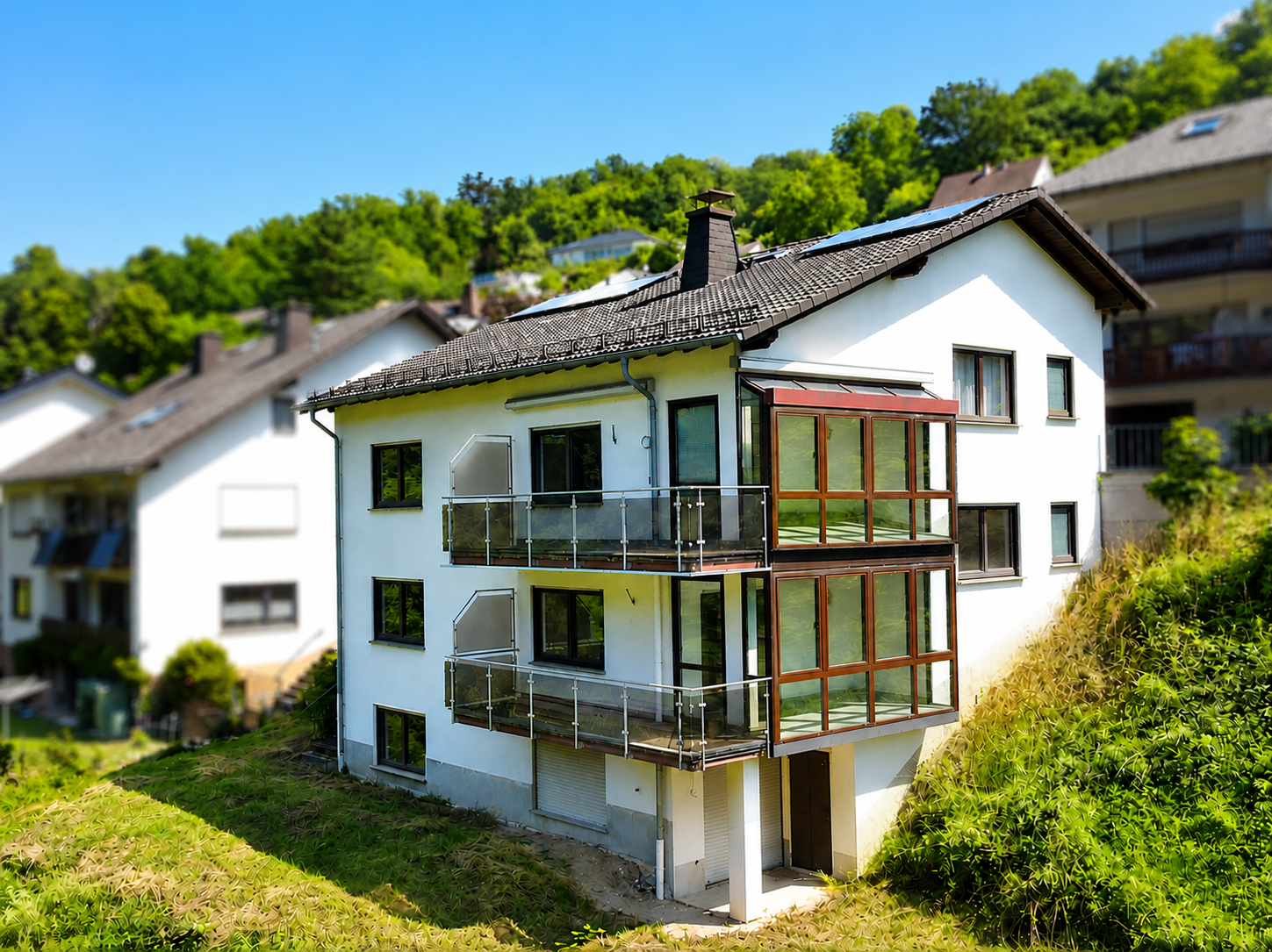 Großzügiges ZFH mit Fernblick, großem Grundstück und PV-Anlage