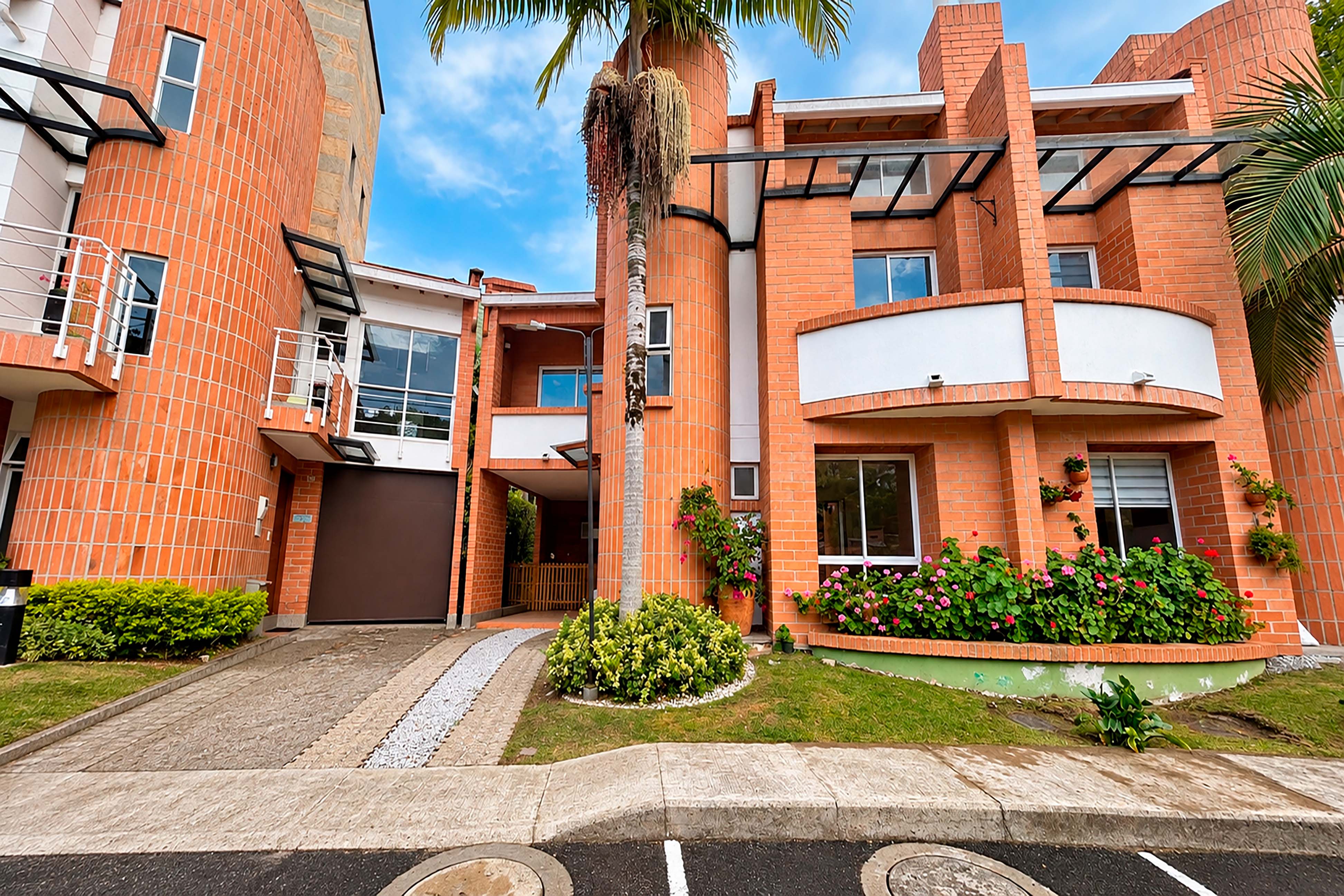 Casa en conjunto cerrado para venta en El Retiro | Parque El Retiro