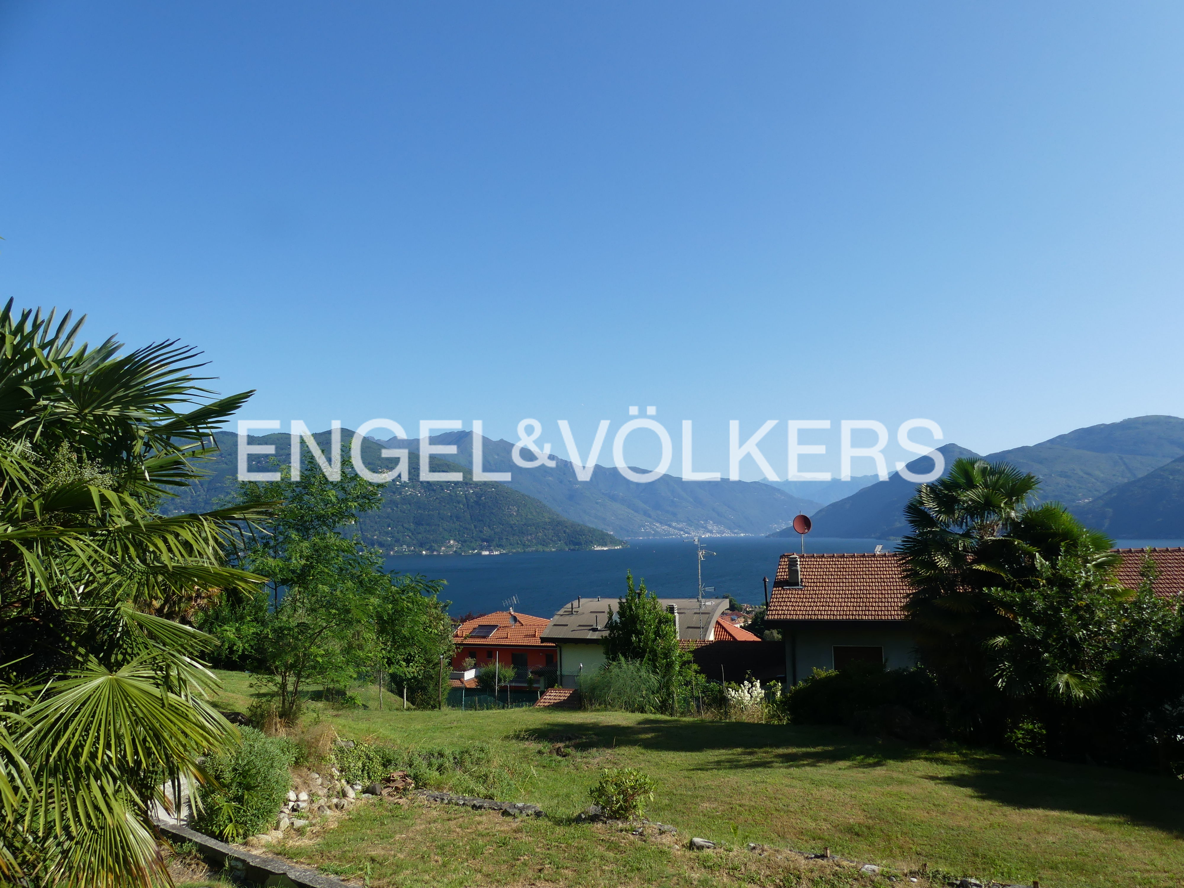 Building plot with lake view in Germignaga