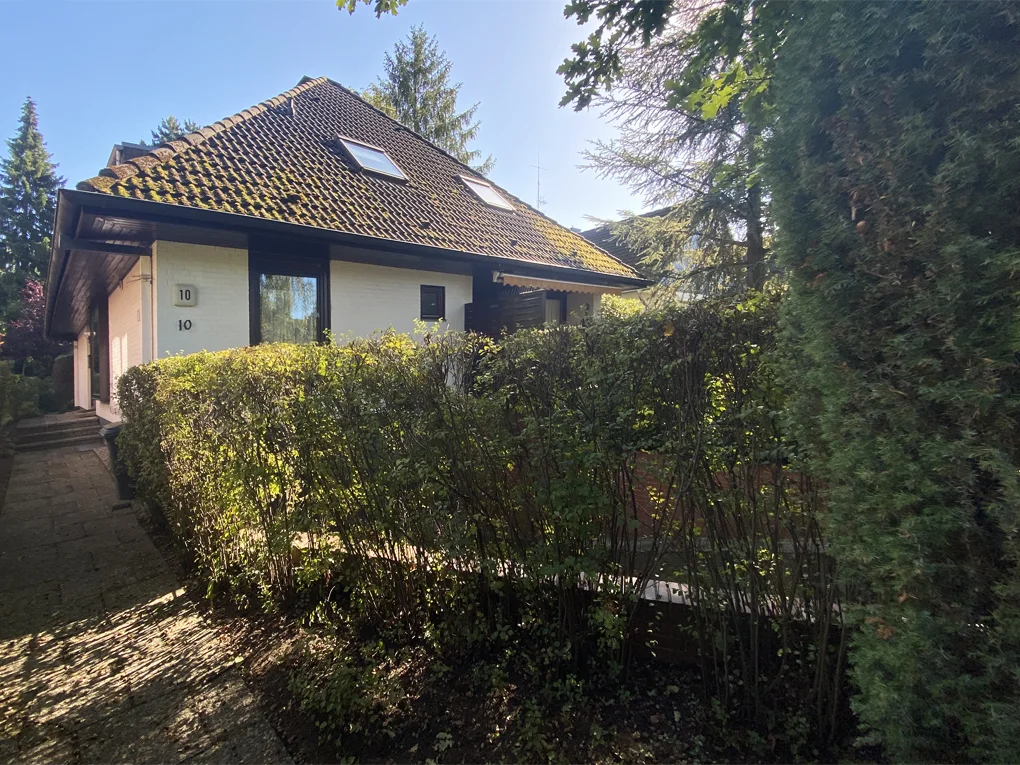 Einfamilienhaus mit Teilwohnrecht in Niendorf!