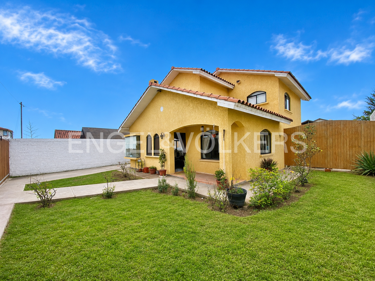 Venta de casa en La Herradura Oriente