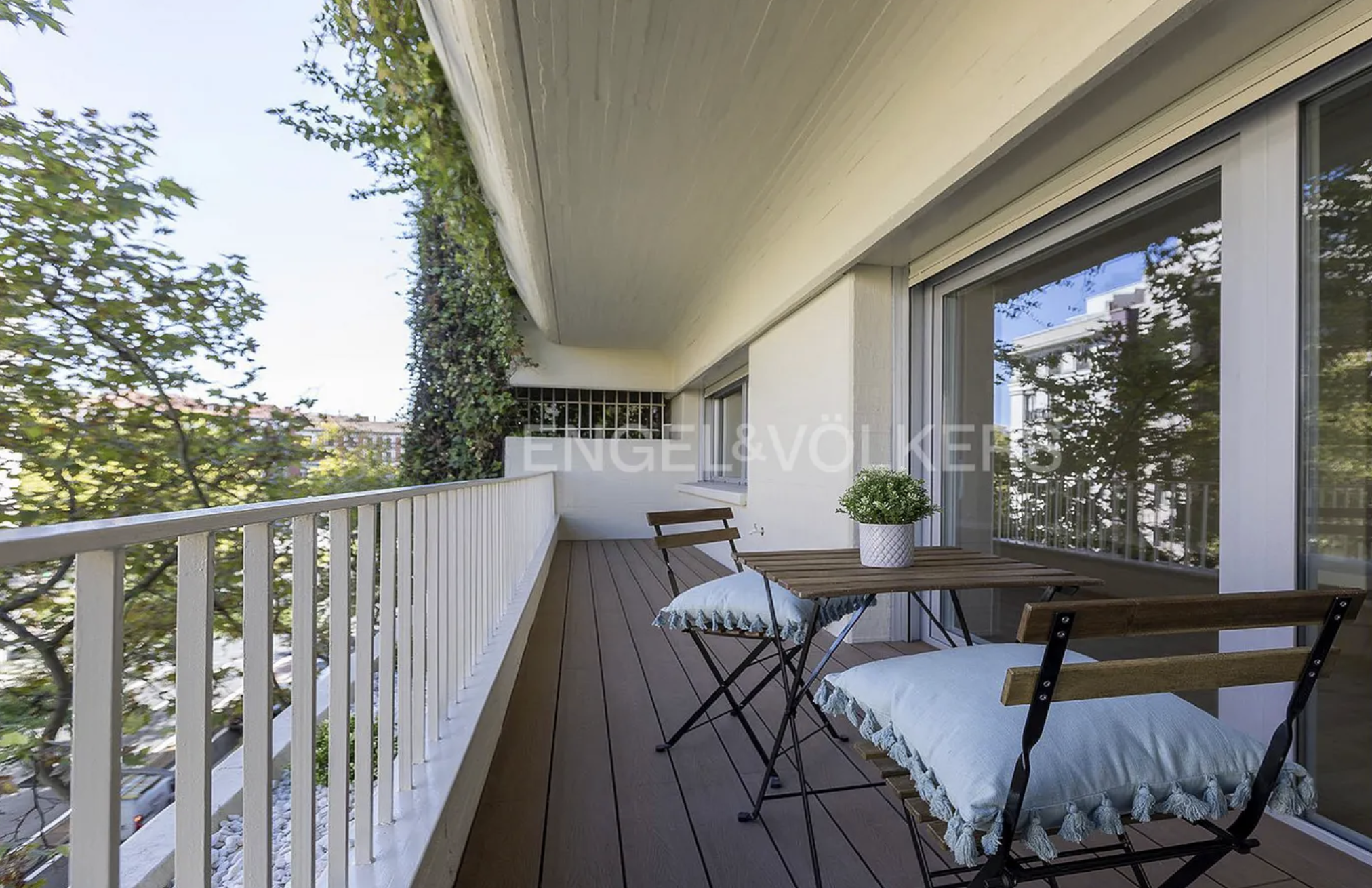 Exterior flat to renovate on Alberto Aguilera Street – Conde Duque