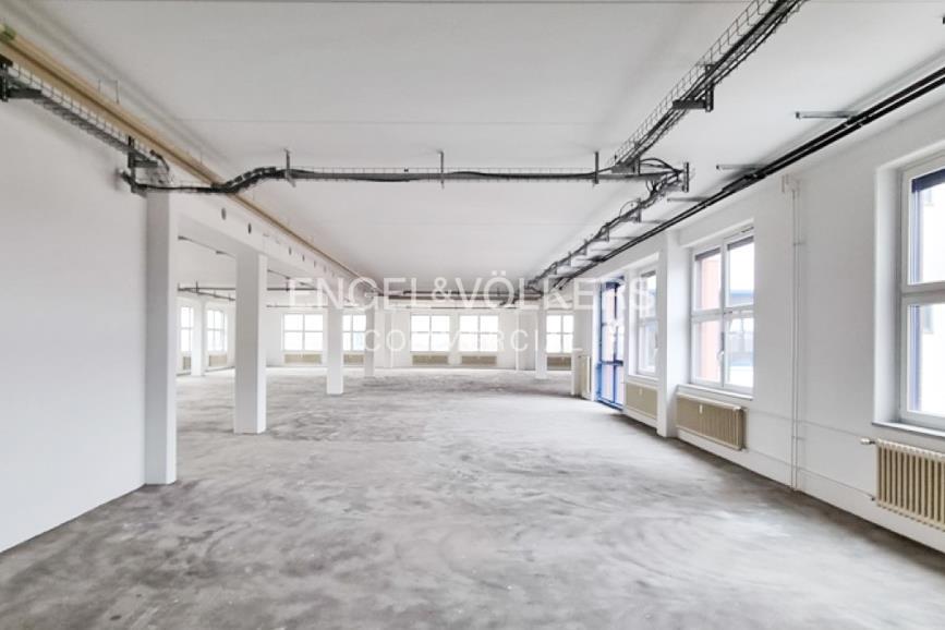 Helle Gewerbeflächen mit vielseitiger Nutzung