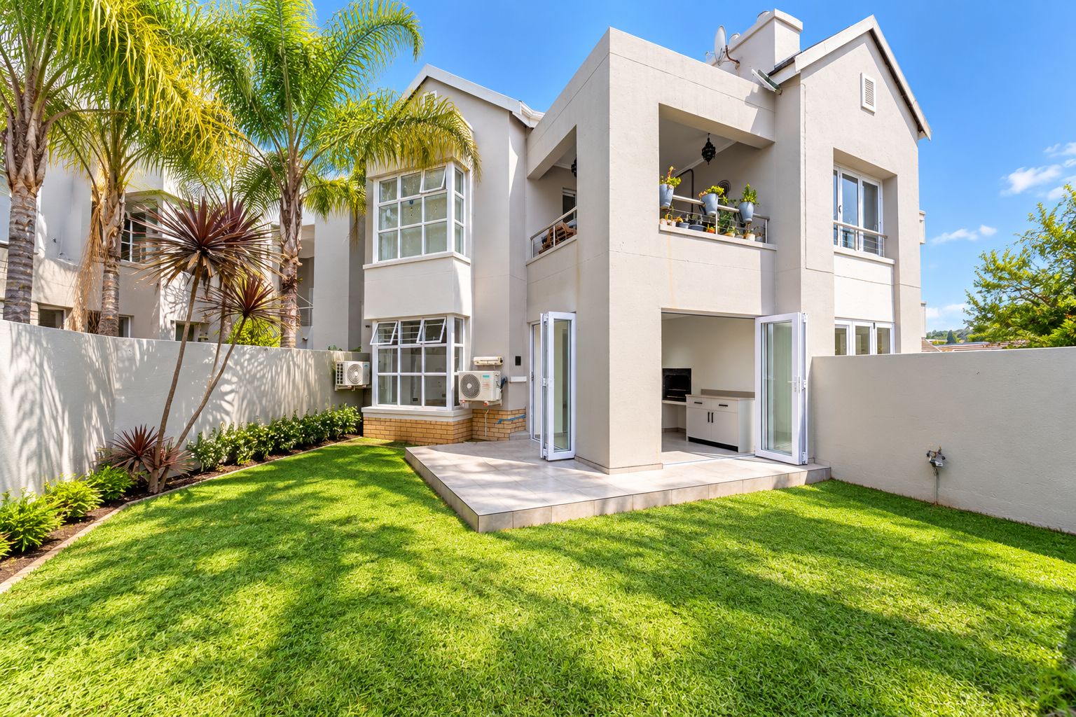 Stunning Newly Renovated 3 Bedroom Apartment - Eagle Canyon Golf Estate
