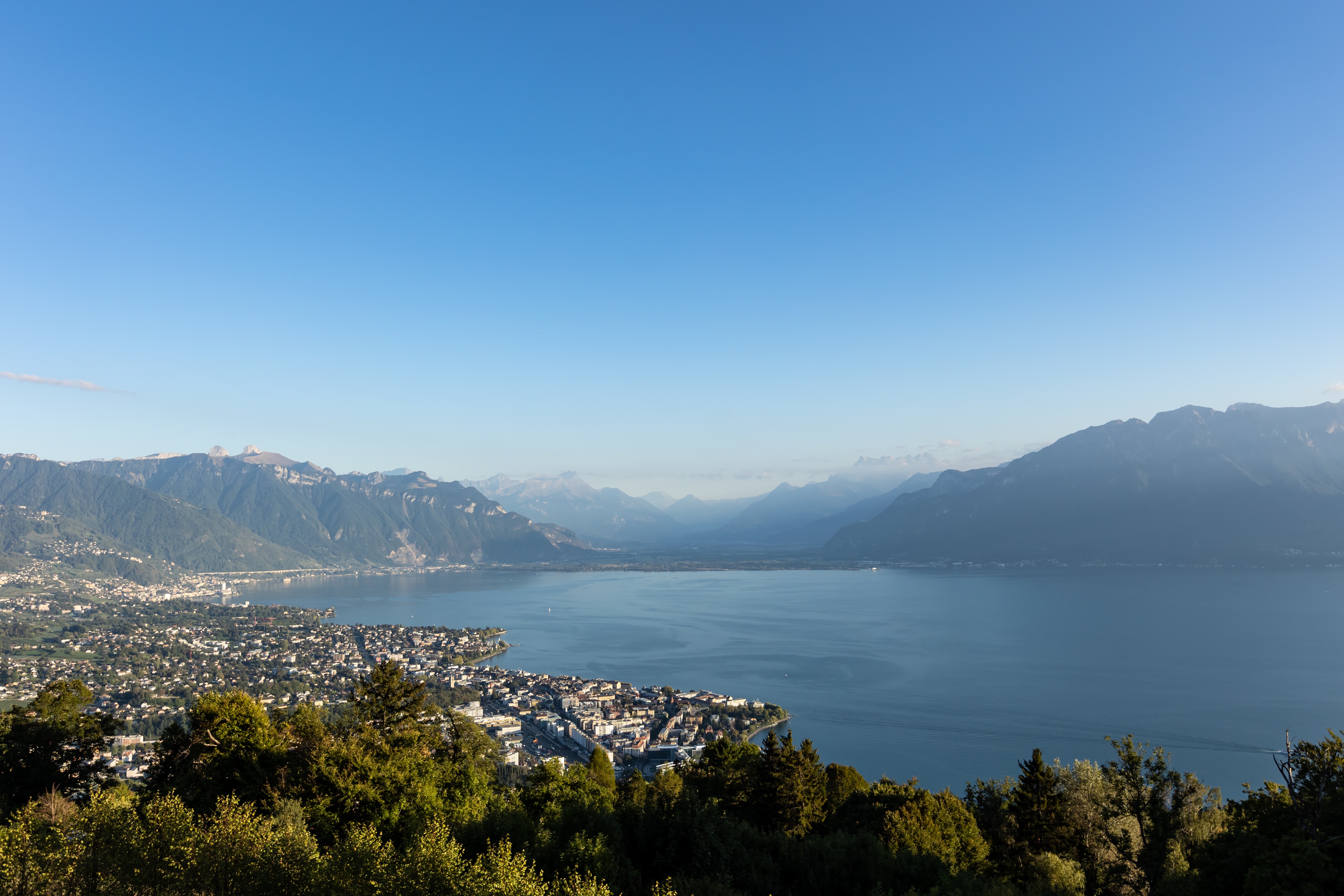 Unrivalled Lake Geneva Views: 
Luxury Residence with Private Terrace & Spa
