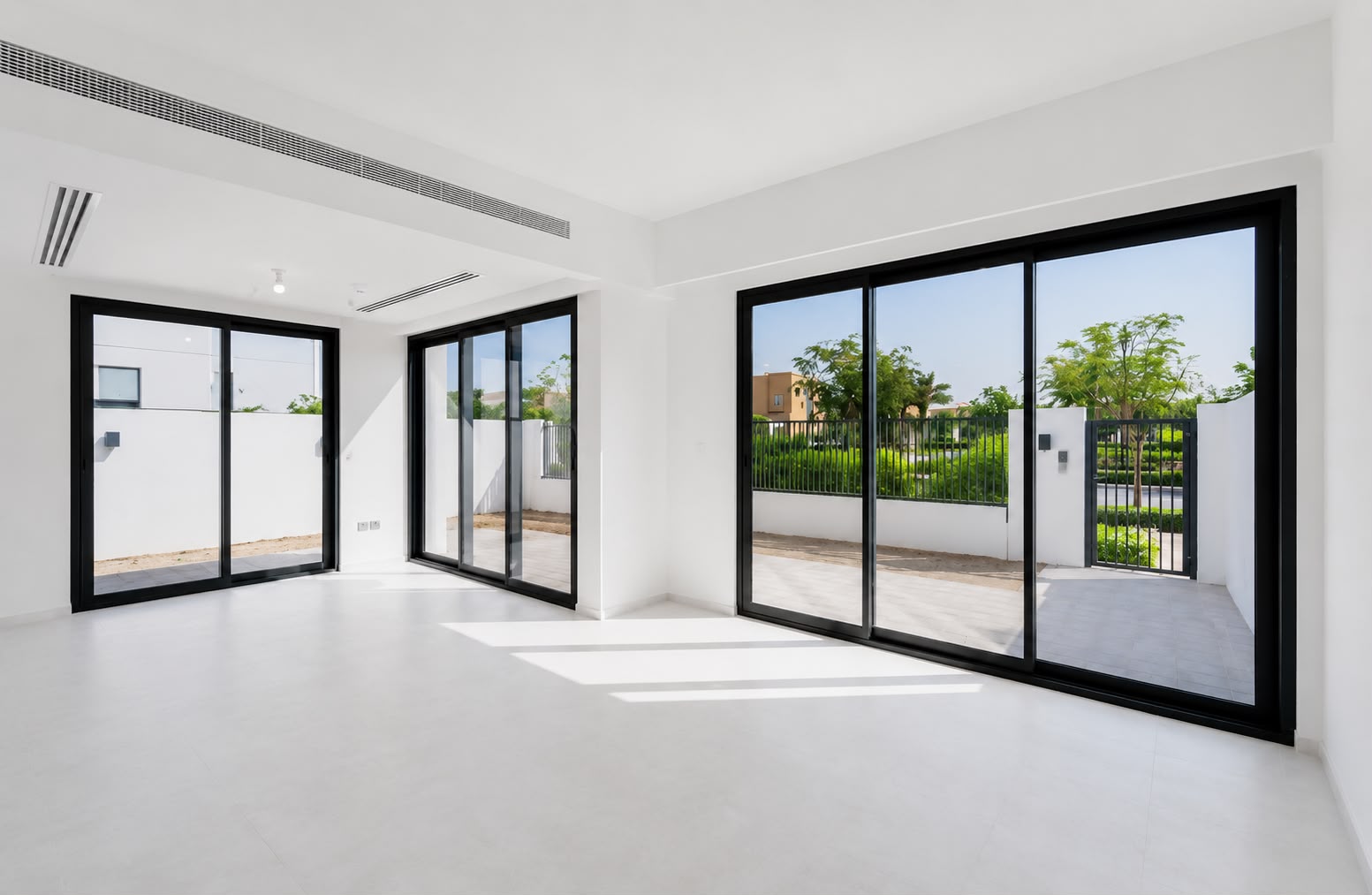 Single Row | With Maid's Room | Unfurnished