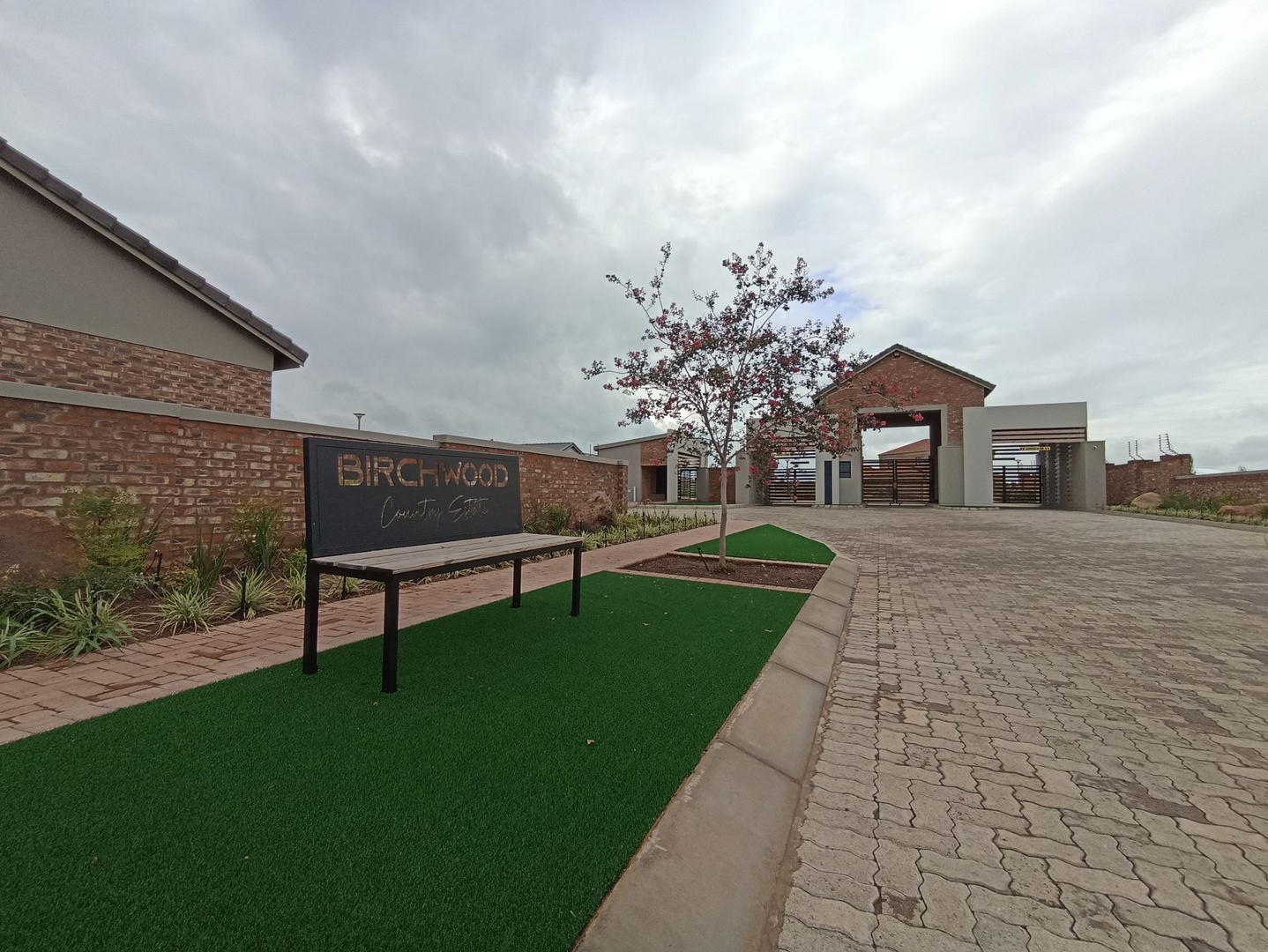Family-Friendly Estate Living with Parks and Doggy Park