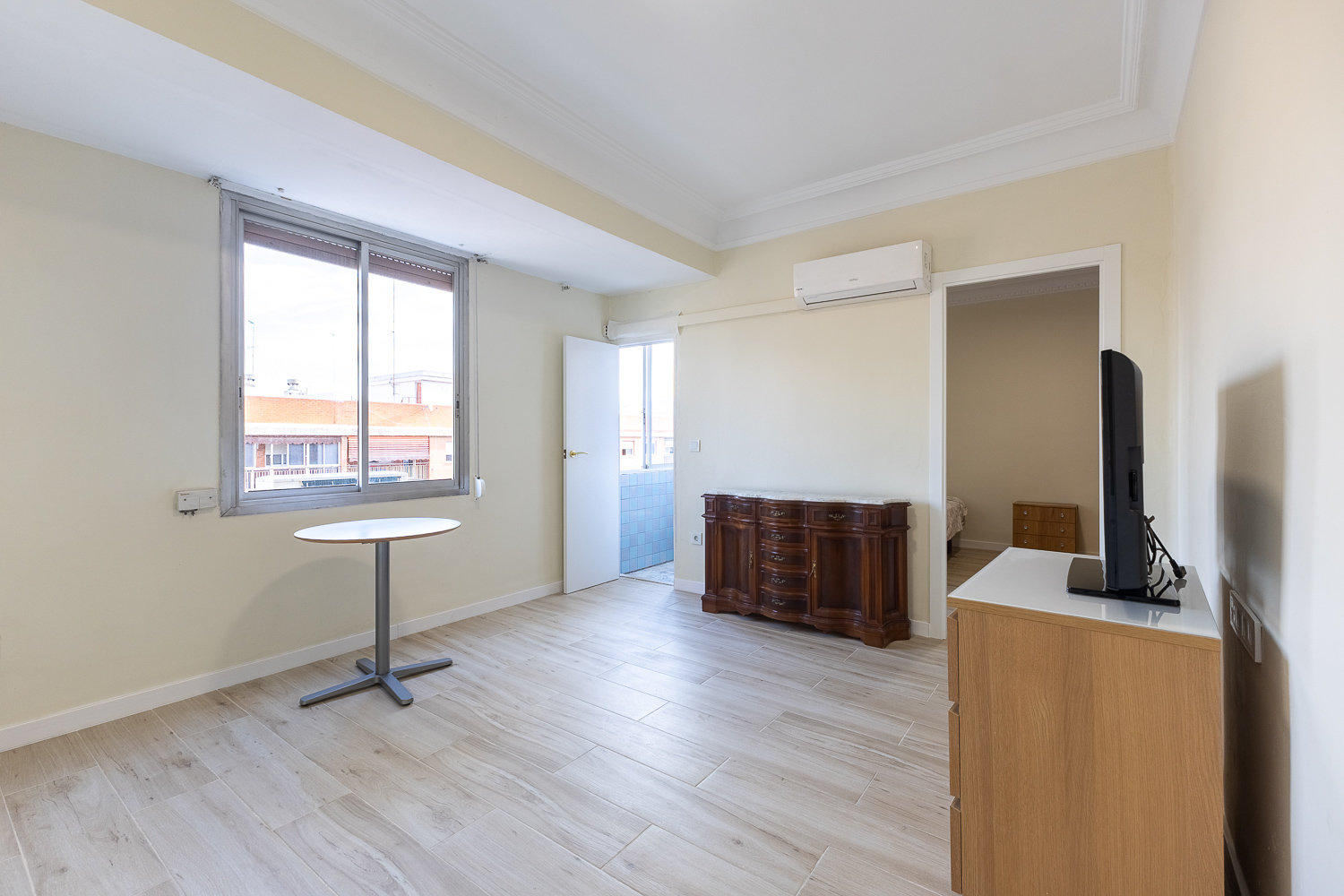 Bright home on Avenida del Cid