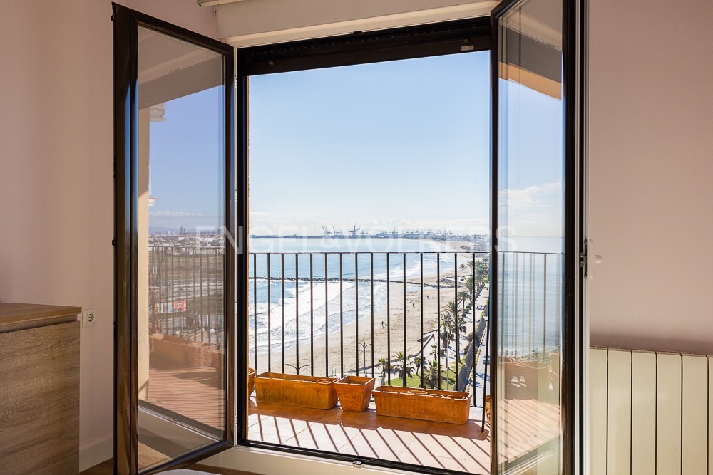 Exclusive apartment for long-term rental in Port Saplaya