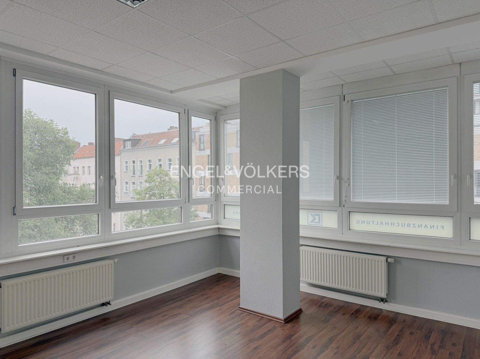 Büro oder Praxis in verkehrsgünstiger Lage