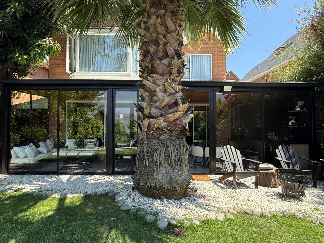 Remodelada en Condominio Parque del Sol