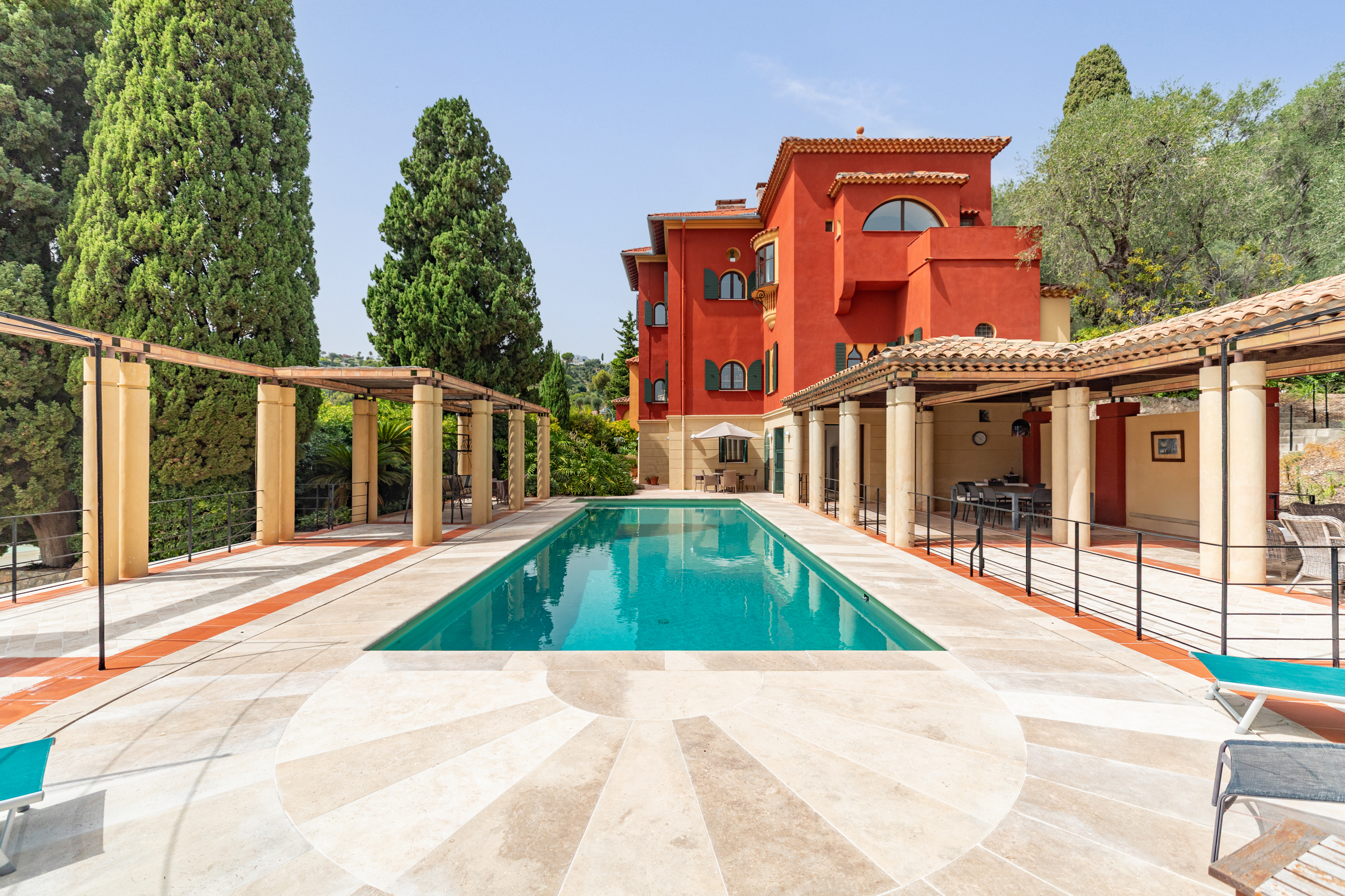 Exceptional estate, a true “total work of art”