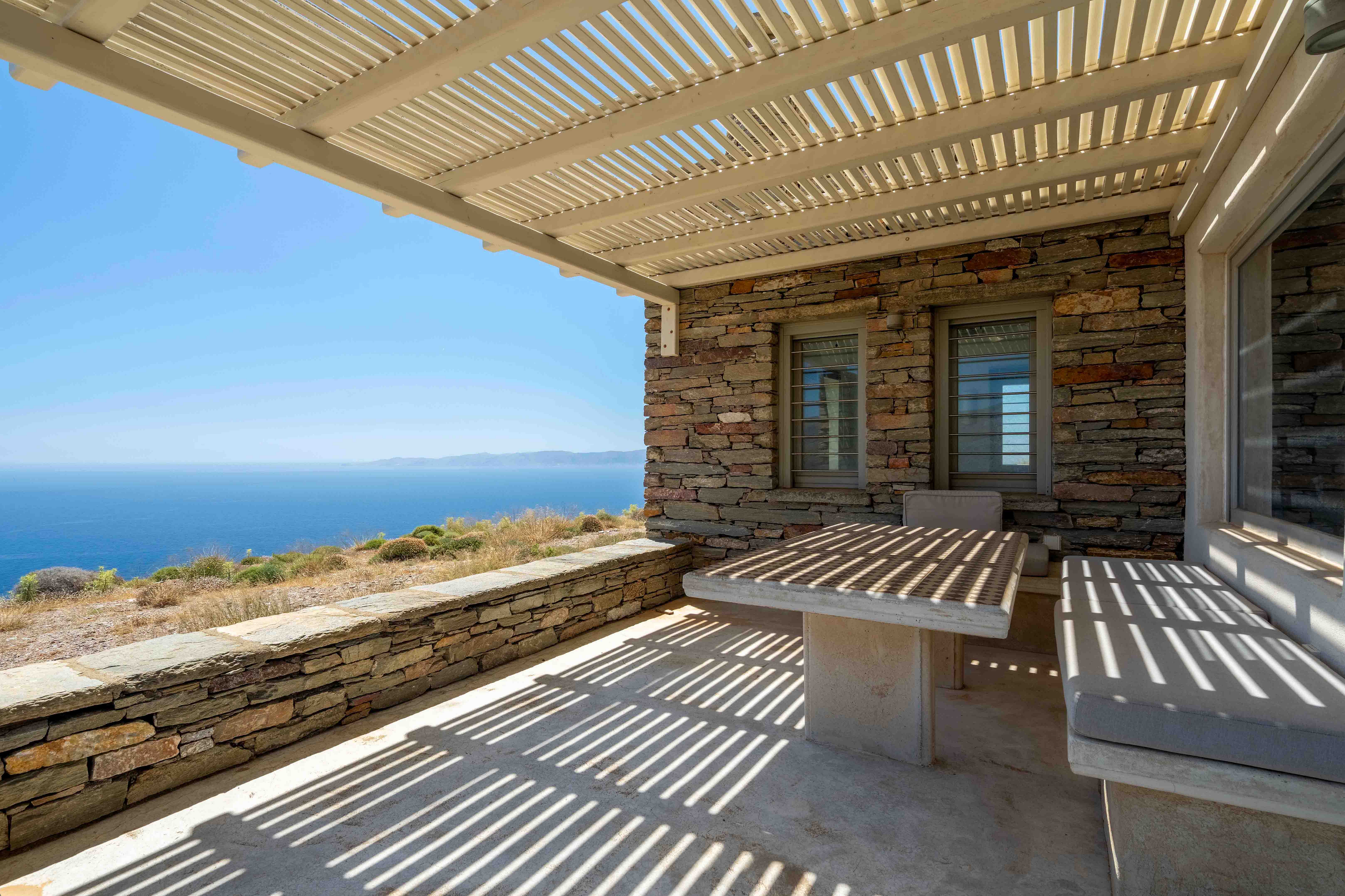 Serene retreat with sea view and guesthouse in Kaliskia, Kea Island