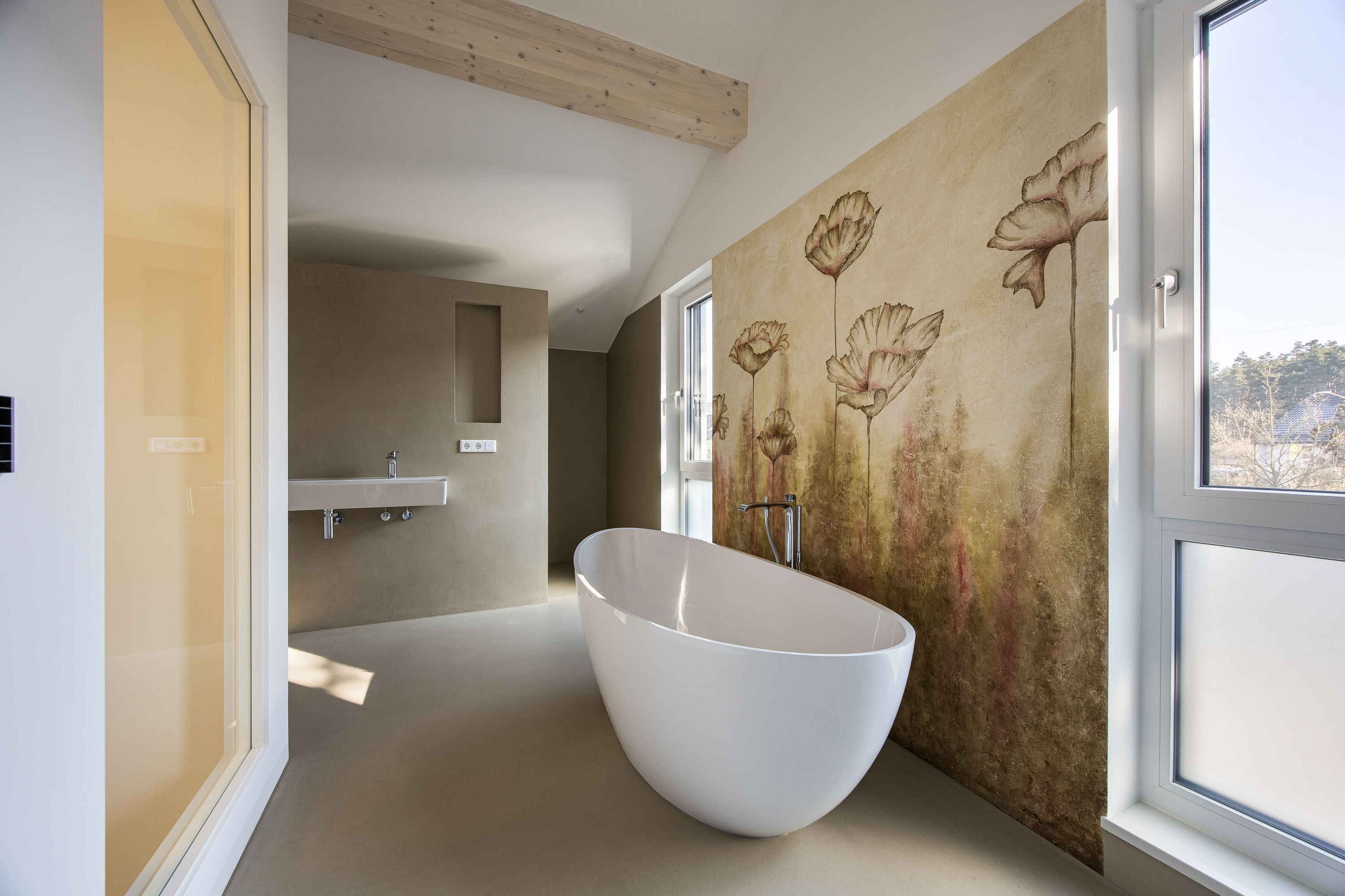 Neubau trifft Design: Stilvolles Architektenhaus in familiärer Lage von Roth-Nordost
