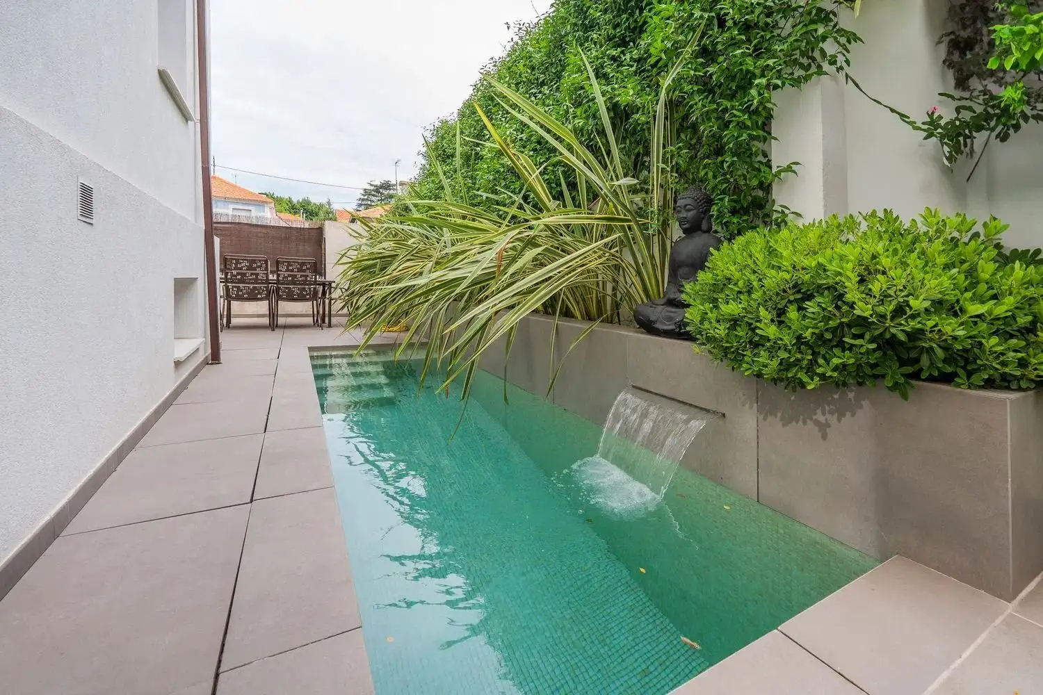 Exclusive Luxury Residence in Ciudad Jardín: Design, Privacy and Prestige Representation