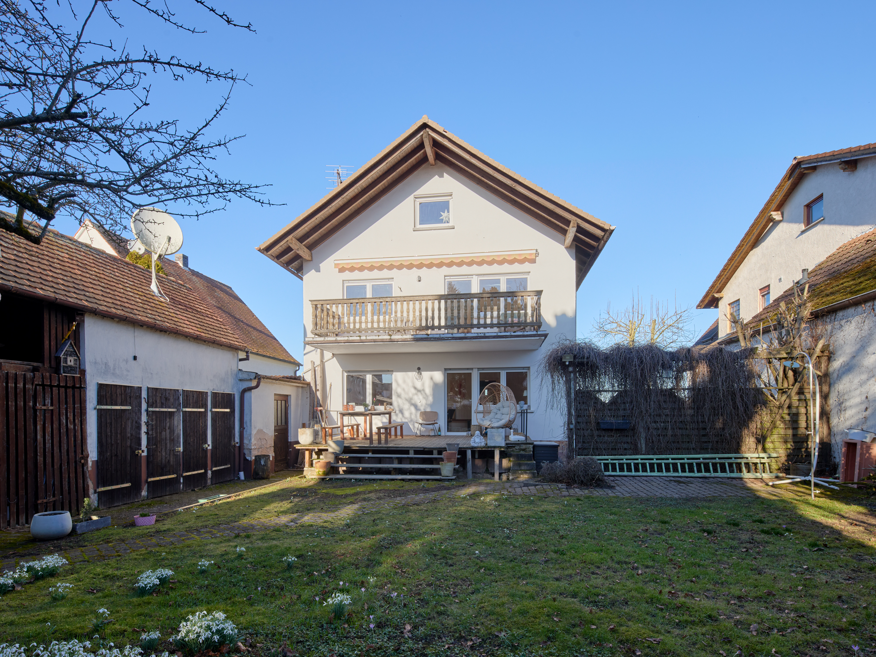 Großzügiges Einfamilienhaus mit Garten – vielseitig nutzbar
