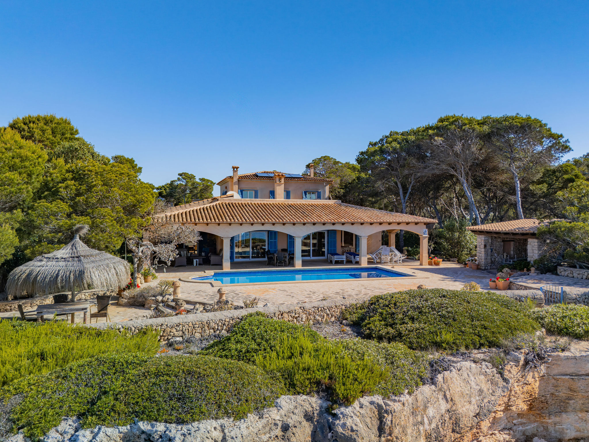 Mediterranean villa in a prime seafront location
