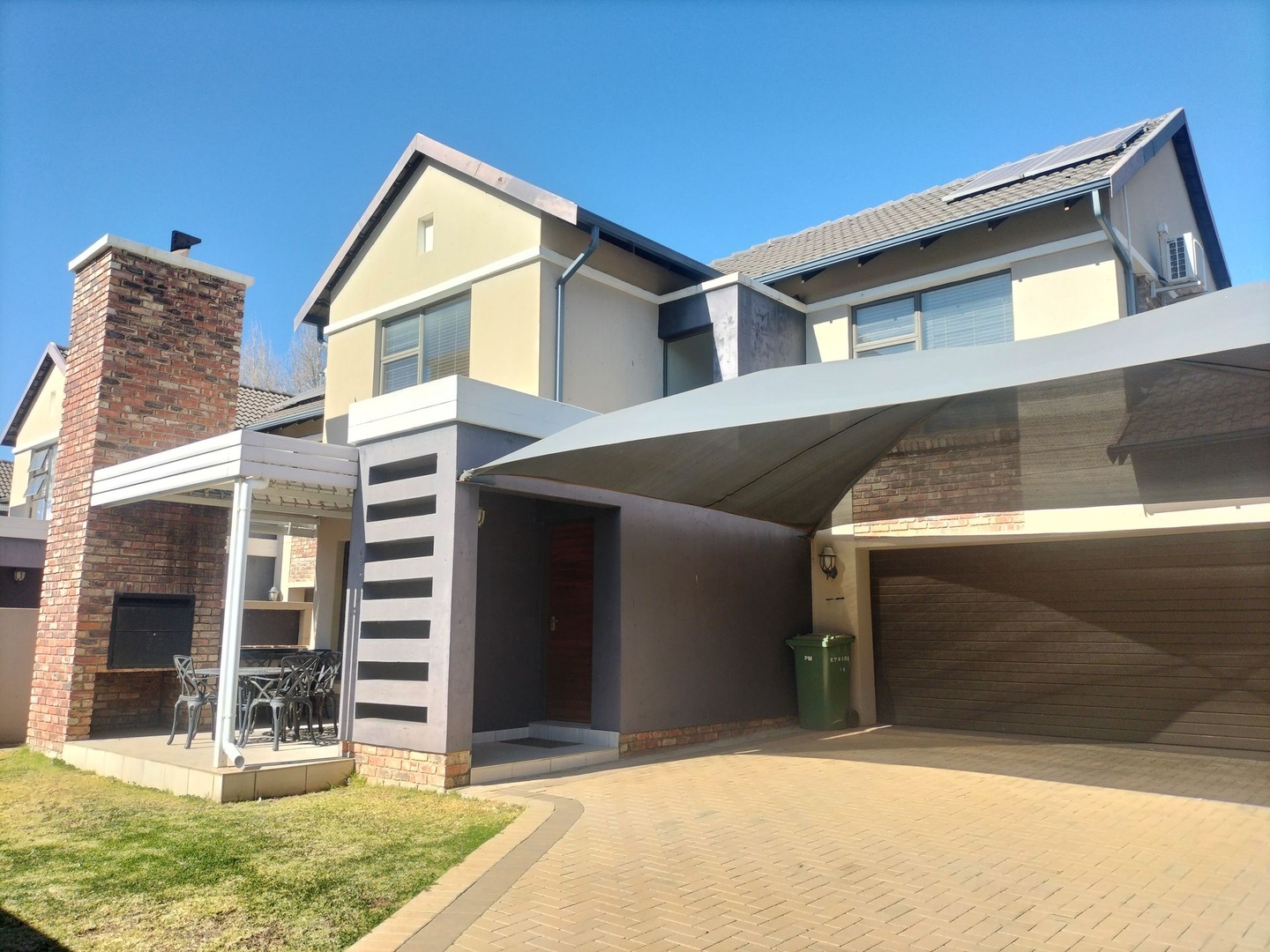 Stunning 3 Bedroom Townhouse