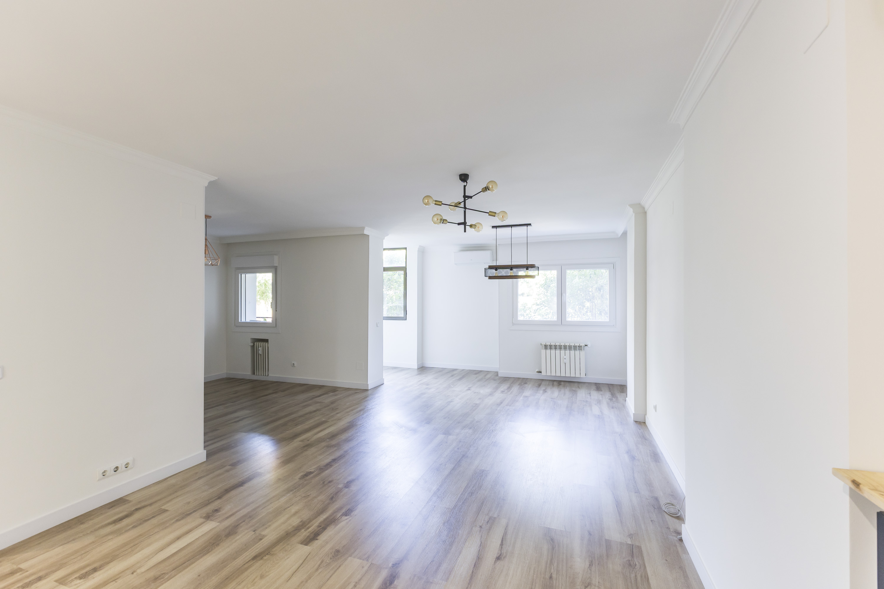 Spacious flat with terrace and views of Retiro Park