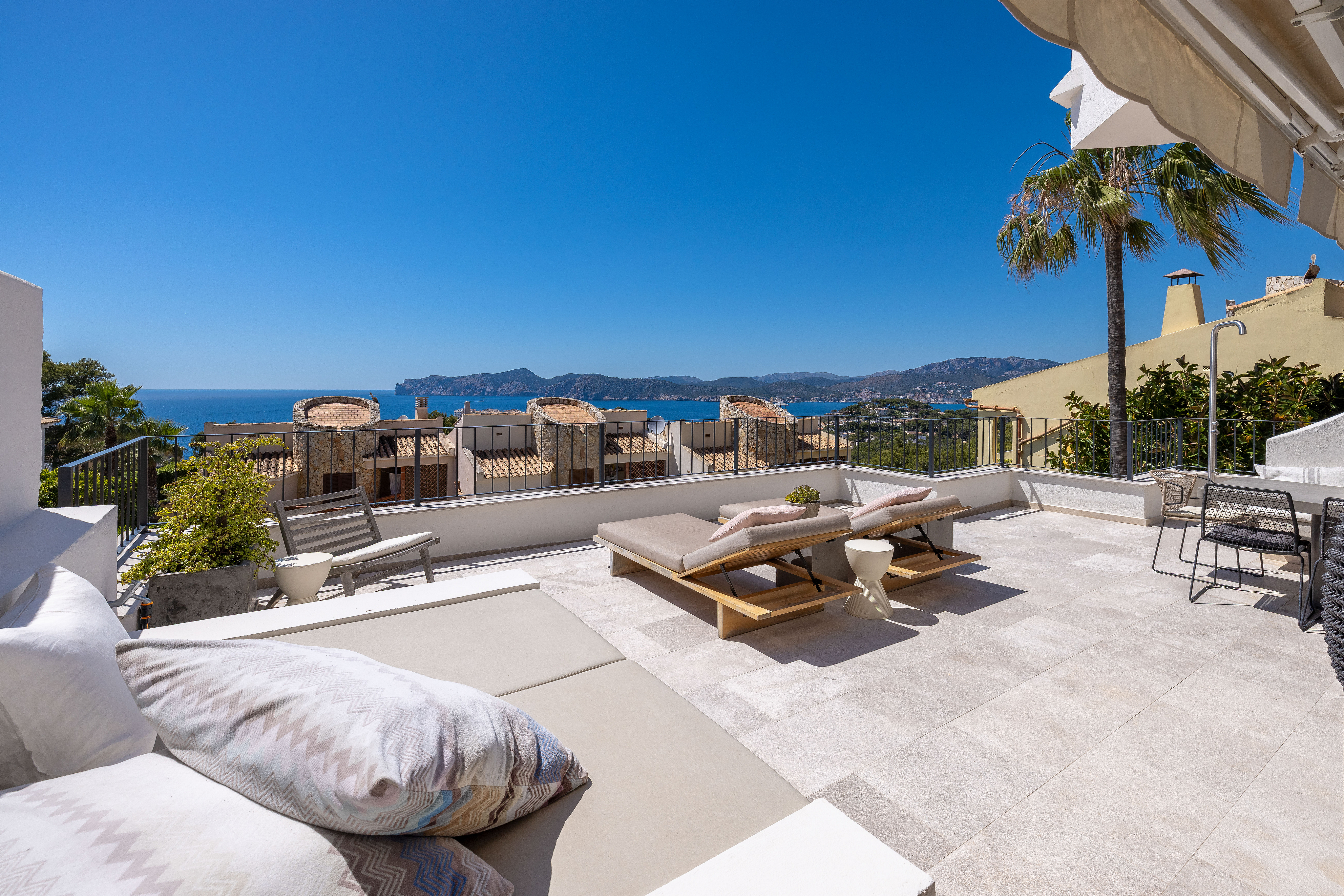 Panoramic sea view townhouse in Nova Santa Ponsa