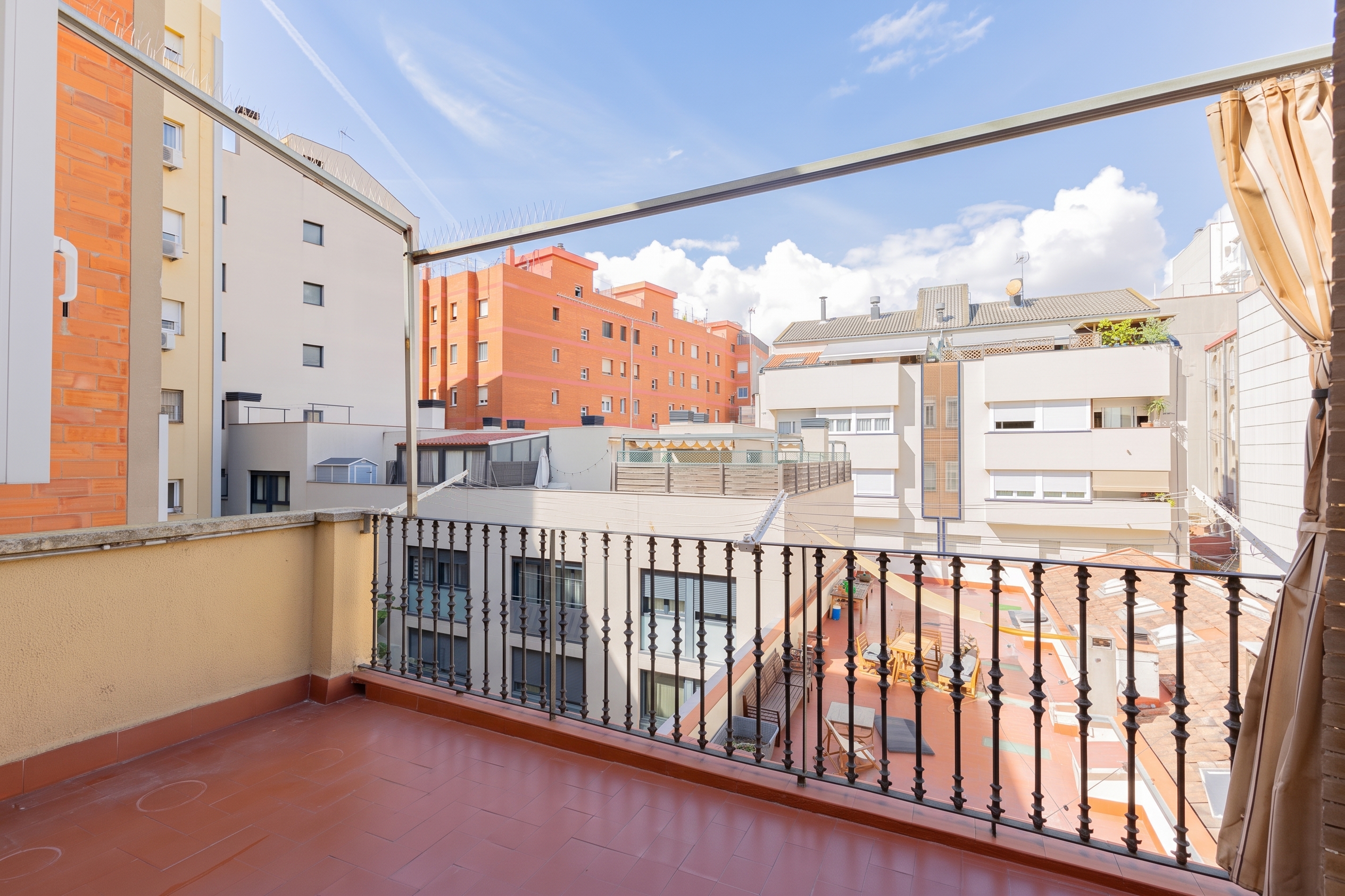 Exclusive home with terrace, balcony, and original features to renovate in Poblenou