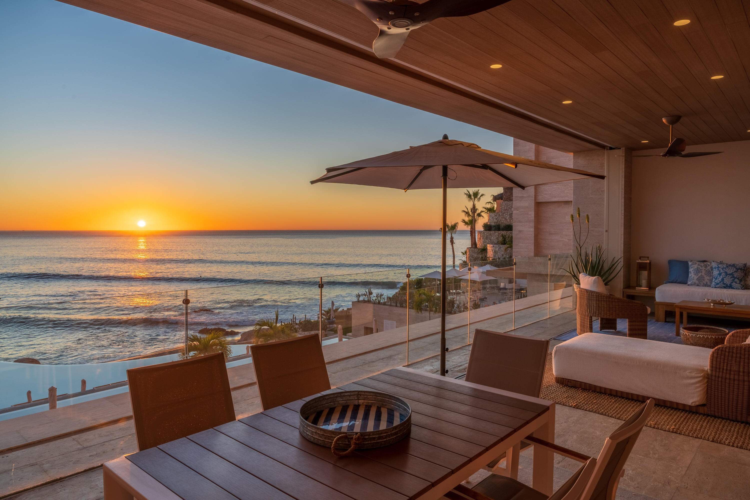 Querencia Ocean Residences B-102
