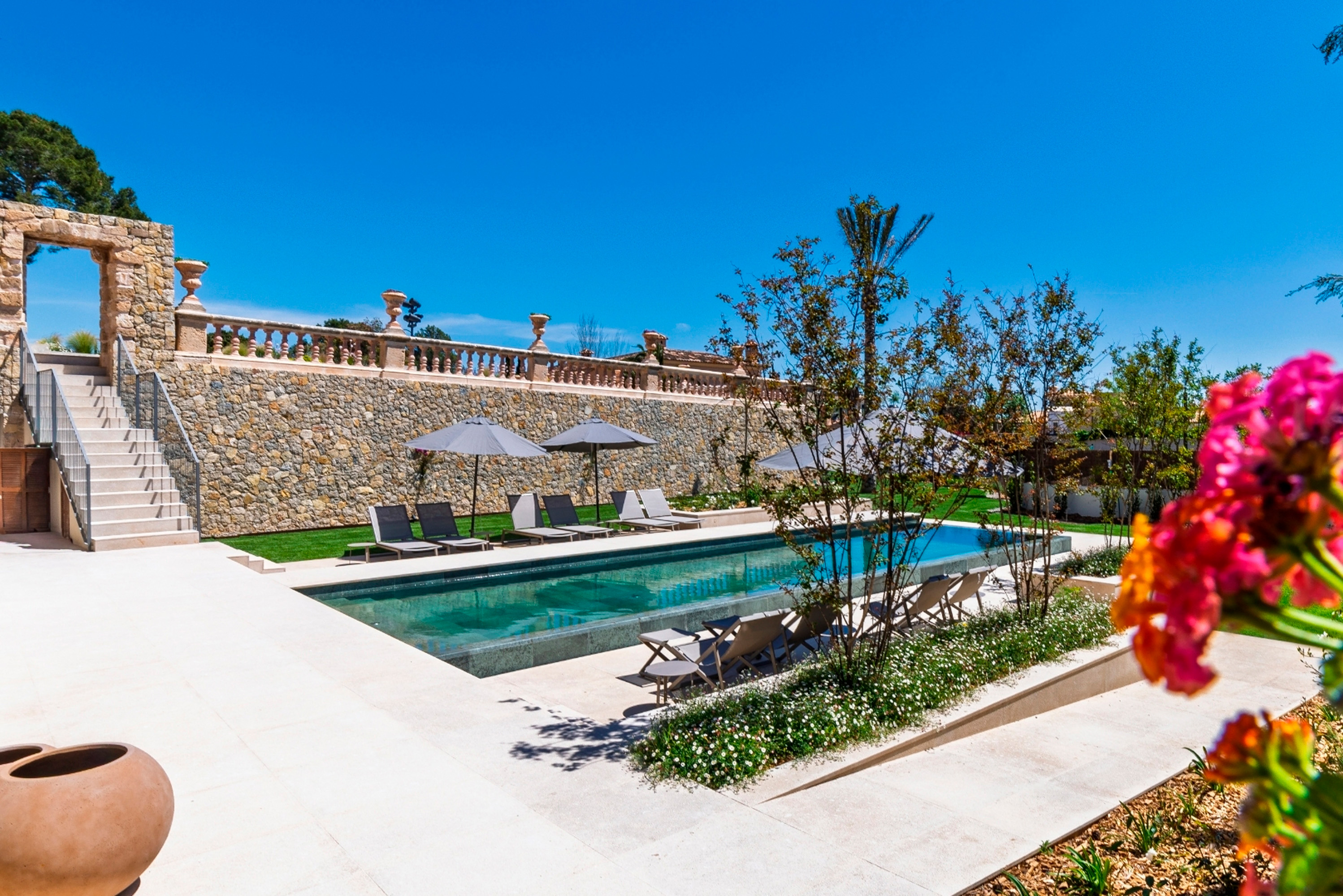 Ground floor apartment with private terrace in a historic Mallorcan estate